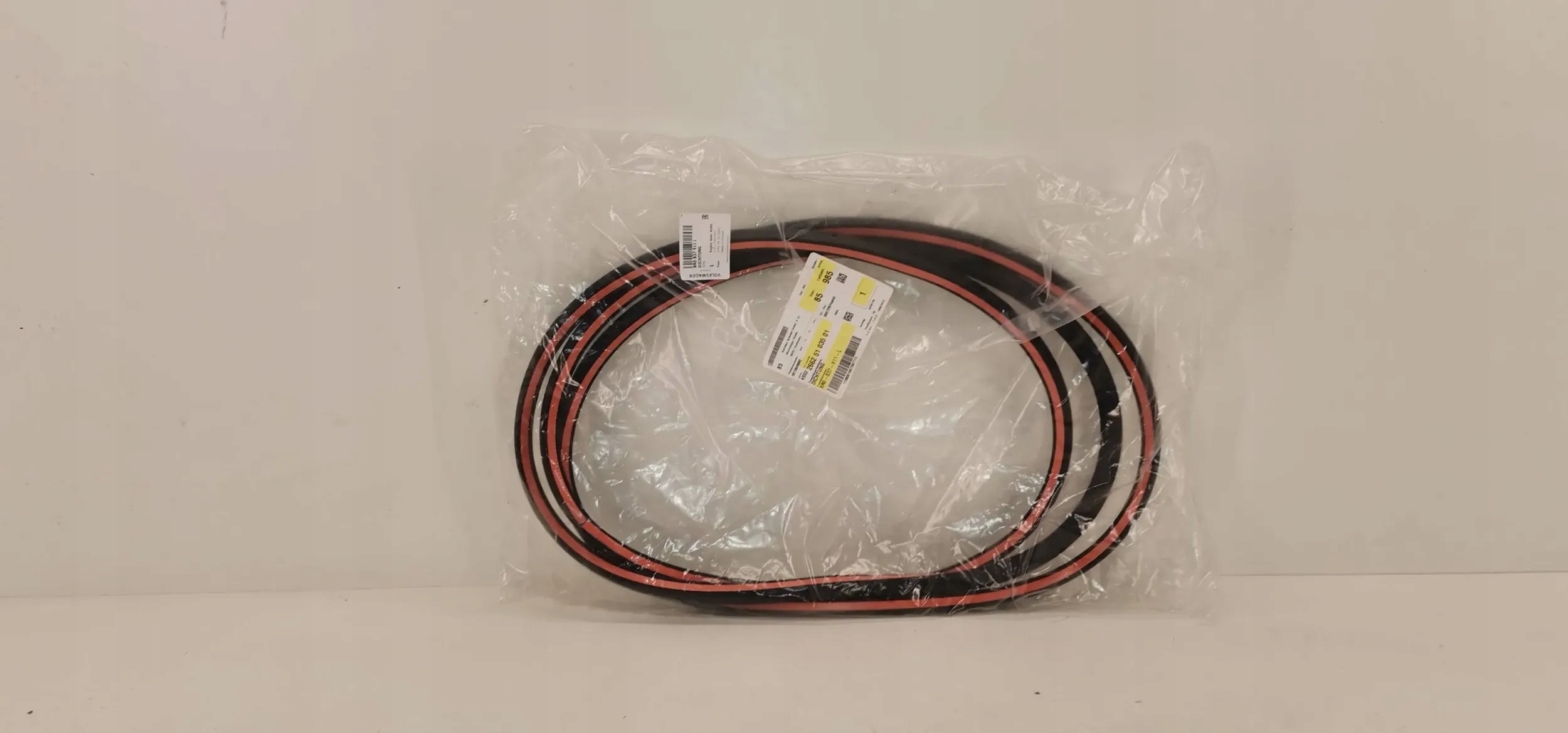 AUDI Q5 8R0 08-16 USZCZELKA DRZWI LEWA PRZEDNIA PRZÓD 8R0837911L