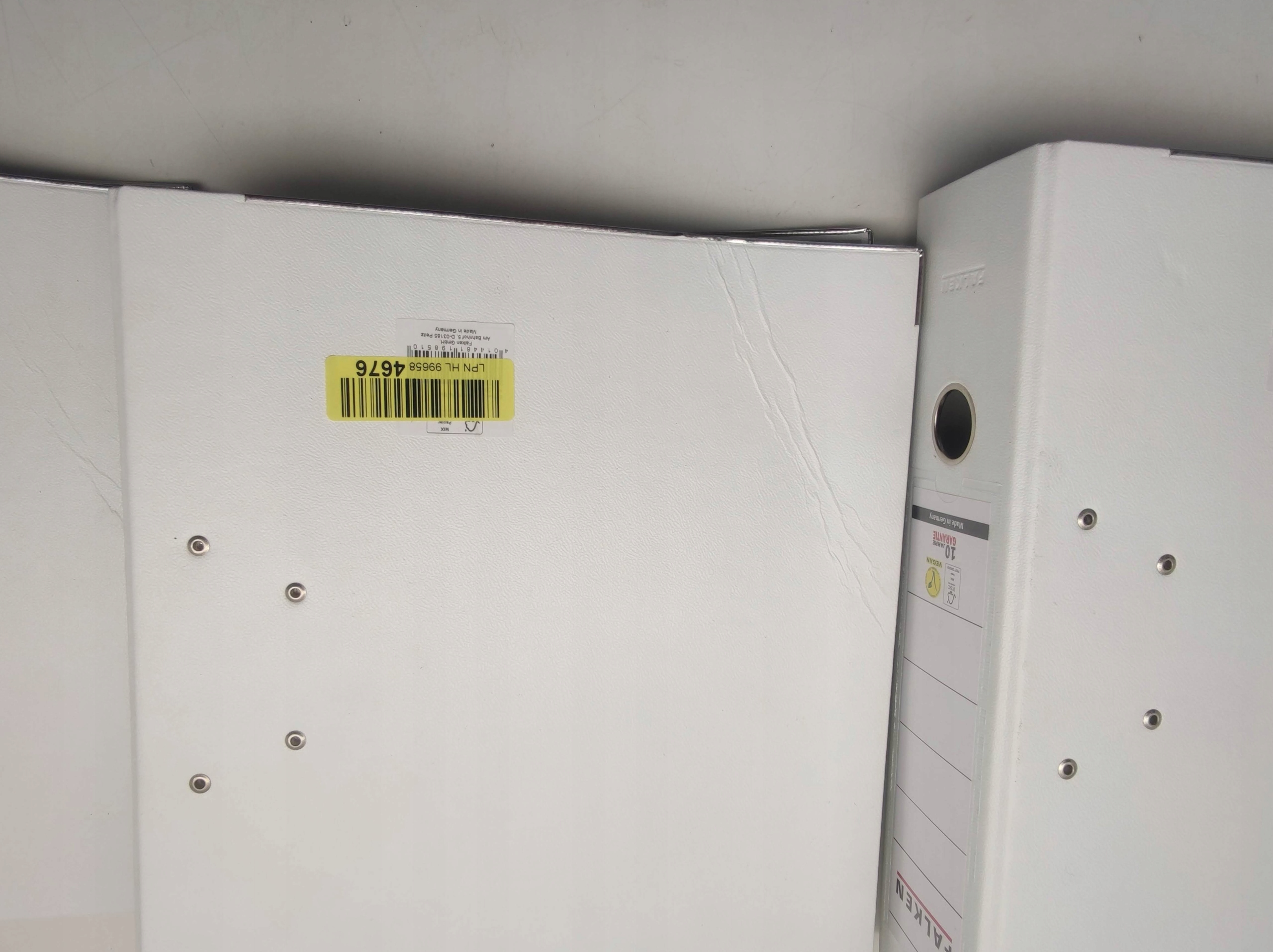 Segregator Falken A4 80 mm dźwigniowy biały Grubość 80 mm