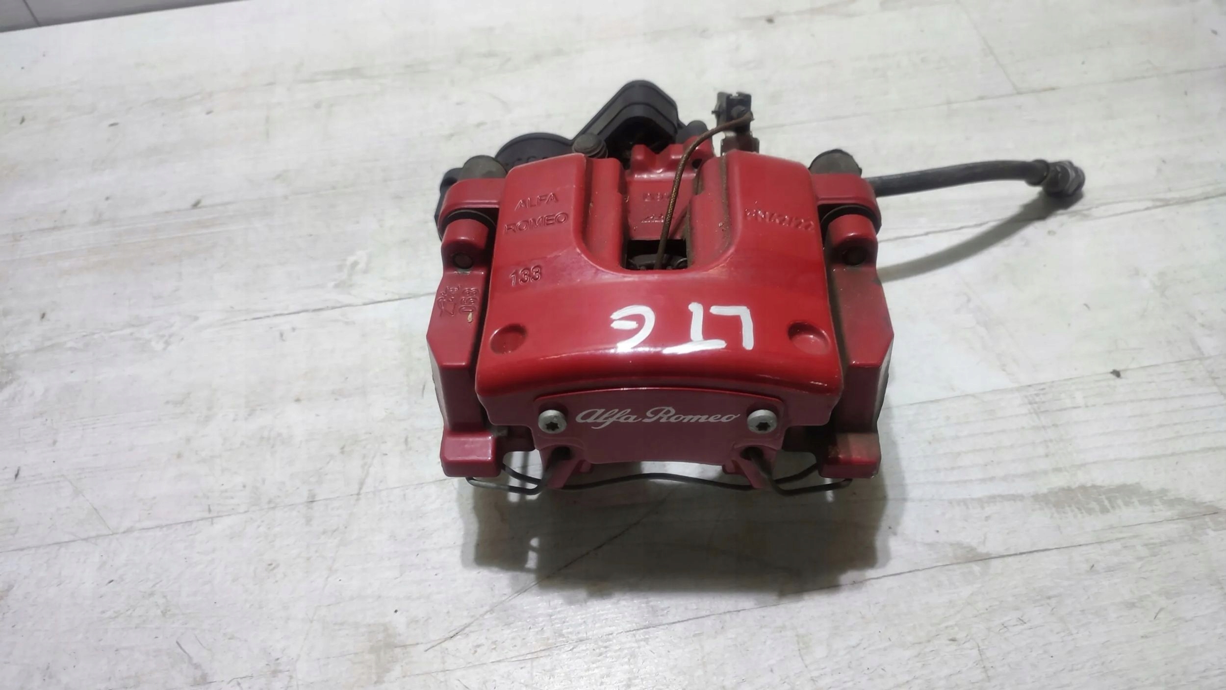 Alfa Romeo Giulia 2021 rear part side left caliper