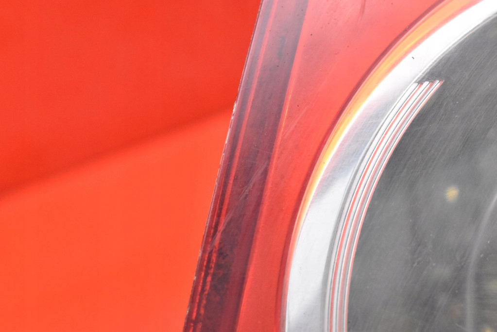 фонарь правый 1K5945096G vw JETTA 5 V седан 05-11