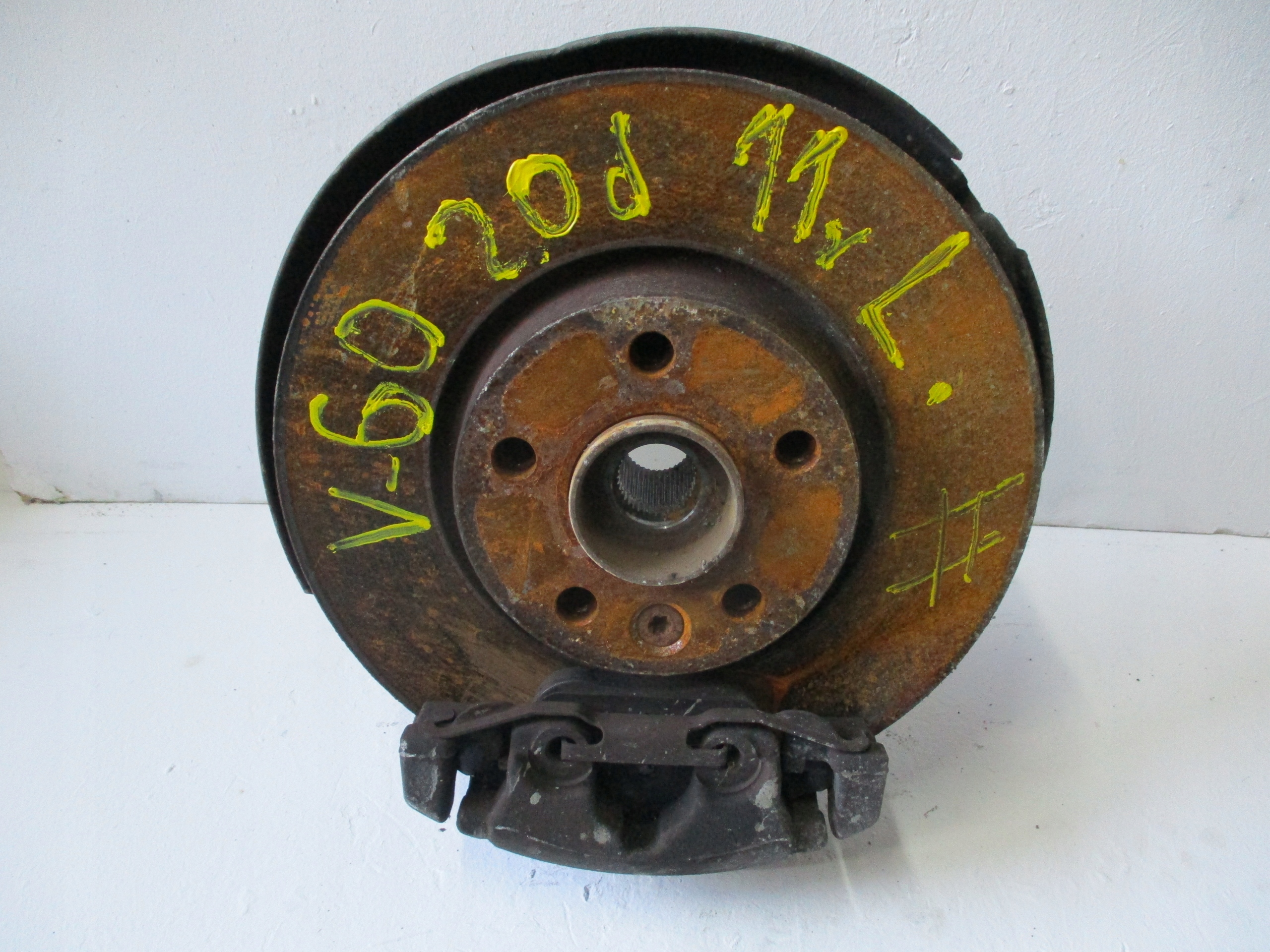 swing right left VOLVO V60 11r 2,0D front front
