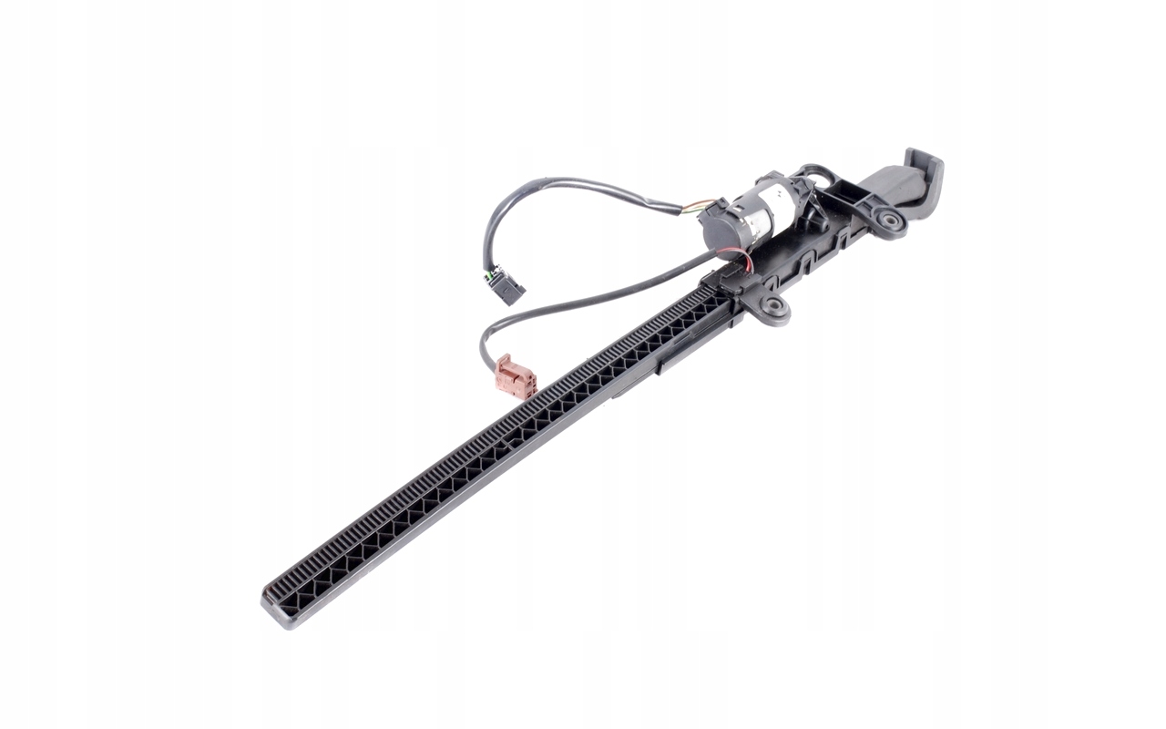 72119165377 - Левый податчик ремня безопасности BMW E92 / LIFT