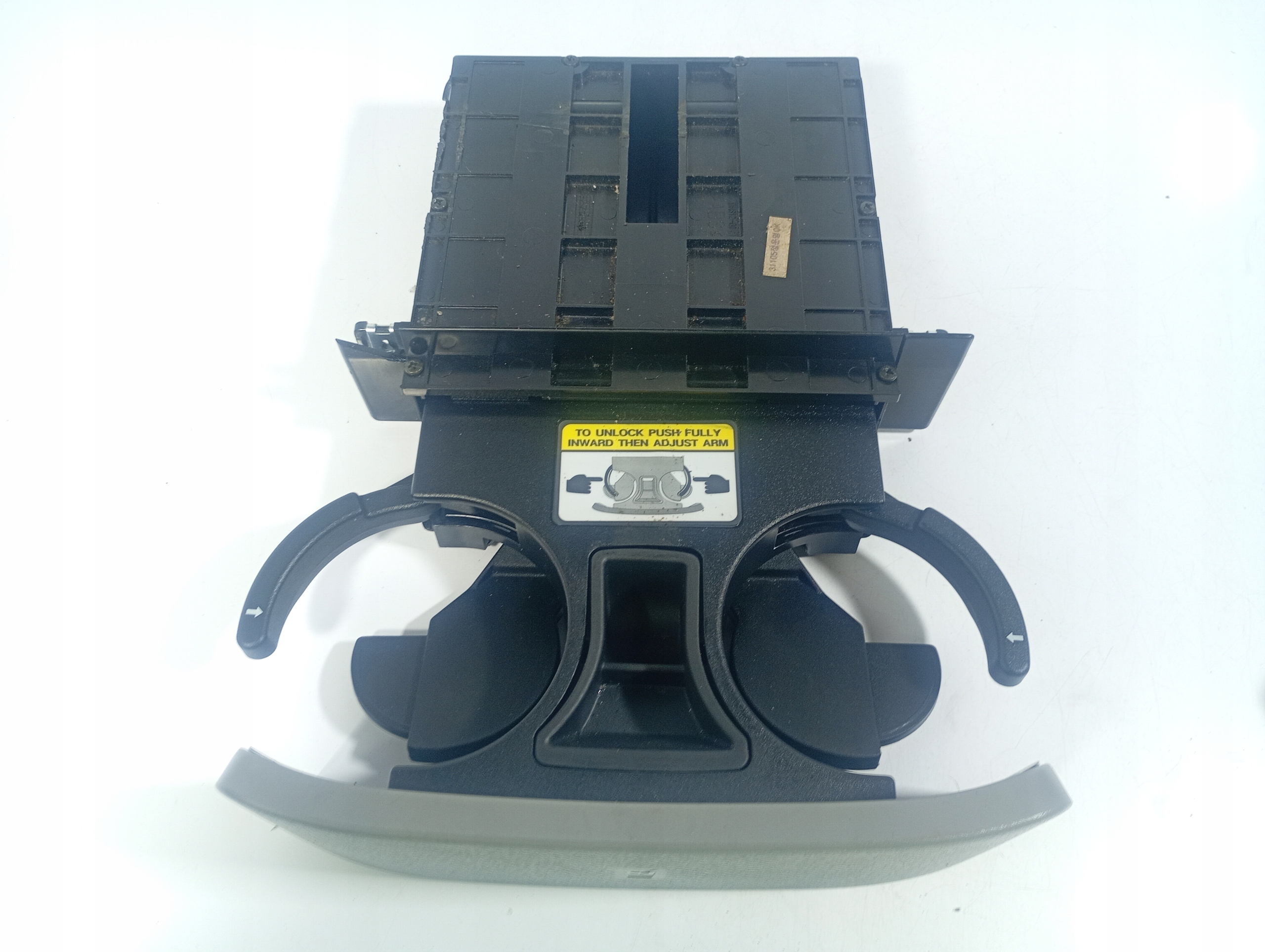 Kia Carnival 98-10 bracket for KUBKI CUPHOLDER