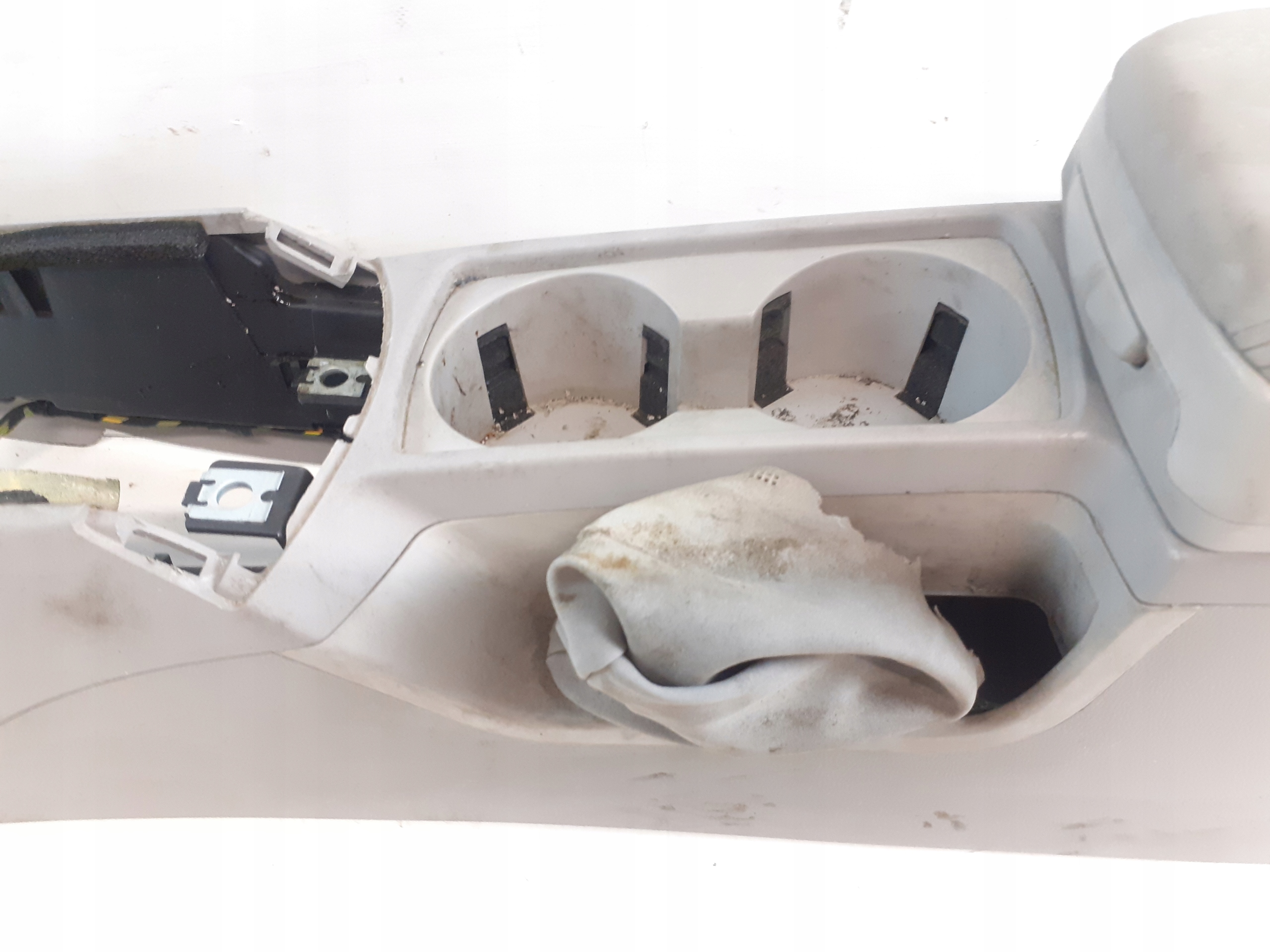VOLVO S40 II TUNEL central armrest 8687408