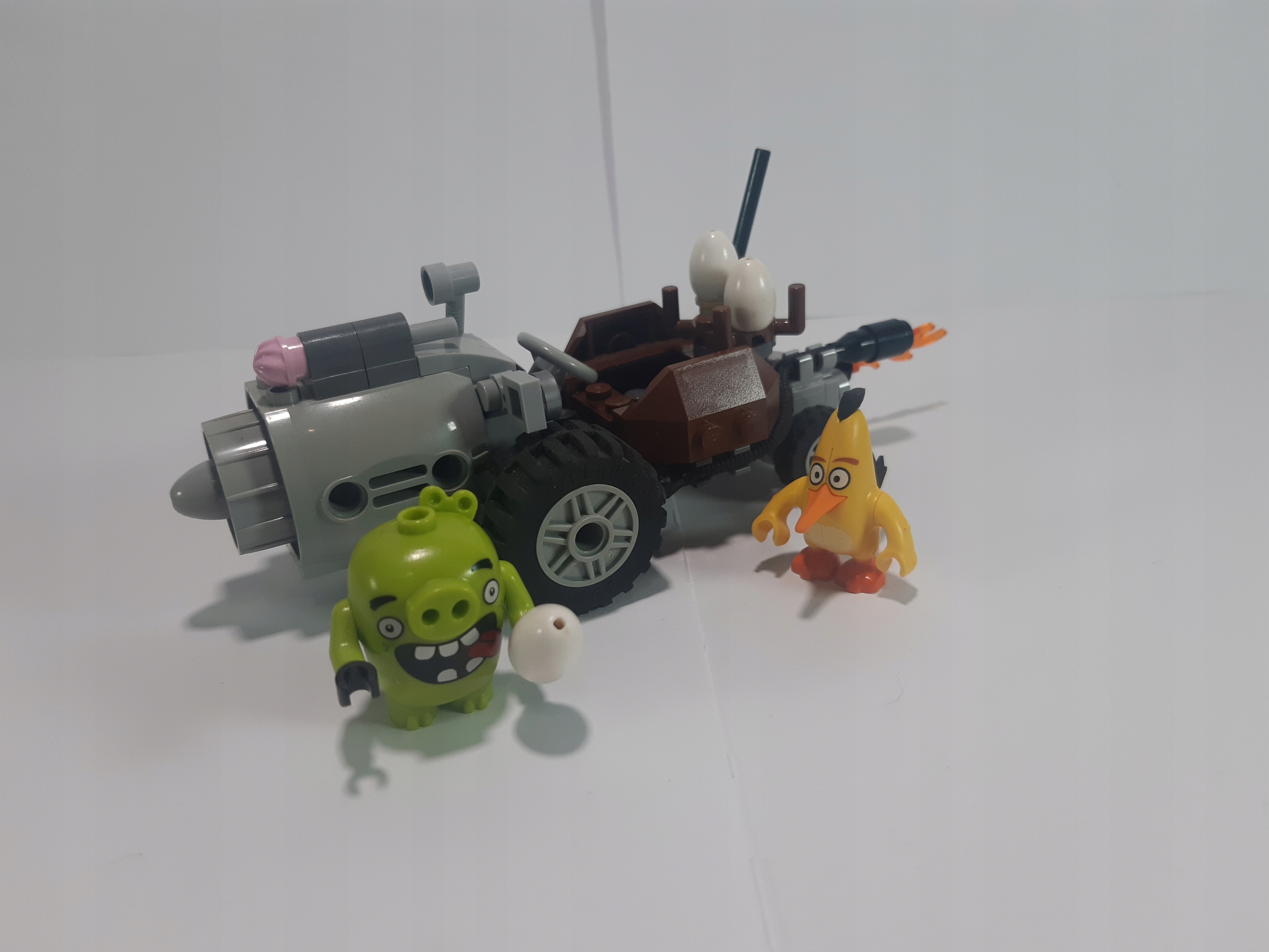 LEGO Angry Birds 75821 Ucieczka Samochodem Świnek Używany Marka LEGO