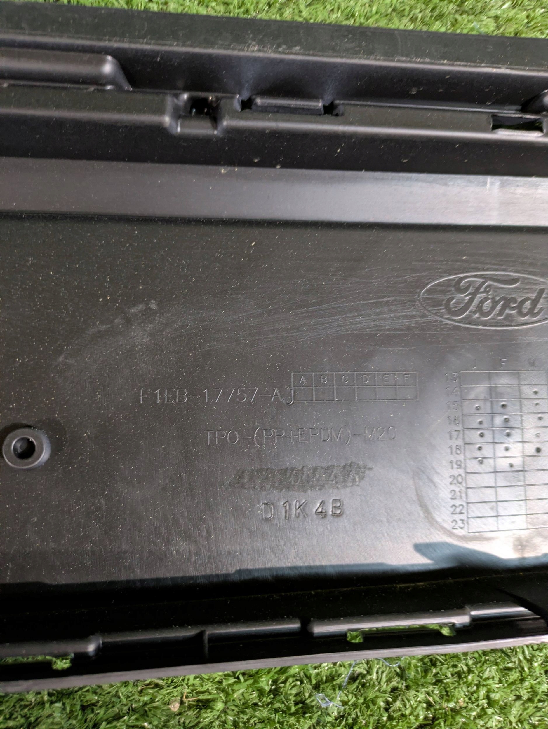 Frontstoßstange vorne FORD FOCUS MK3 LIFT 14-19 NR.8668