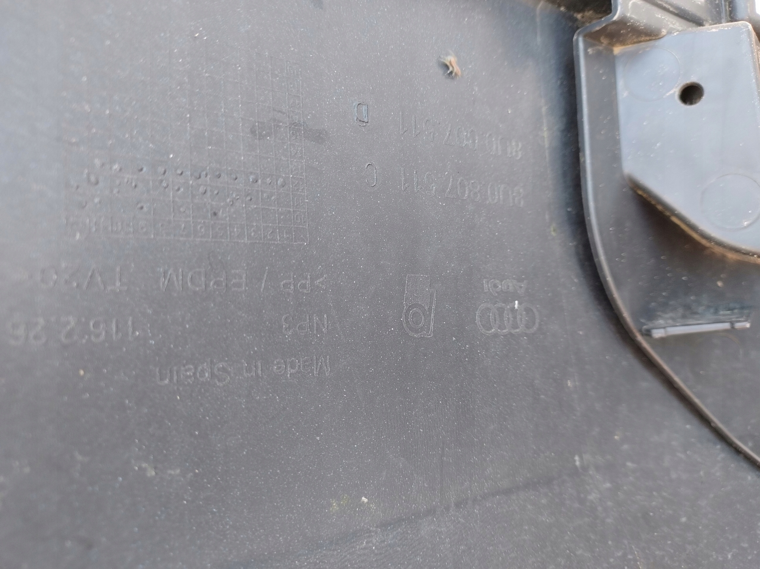 AUDI Q3 8U 11-14 ROK bumper rear part rear 8U0807511C