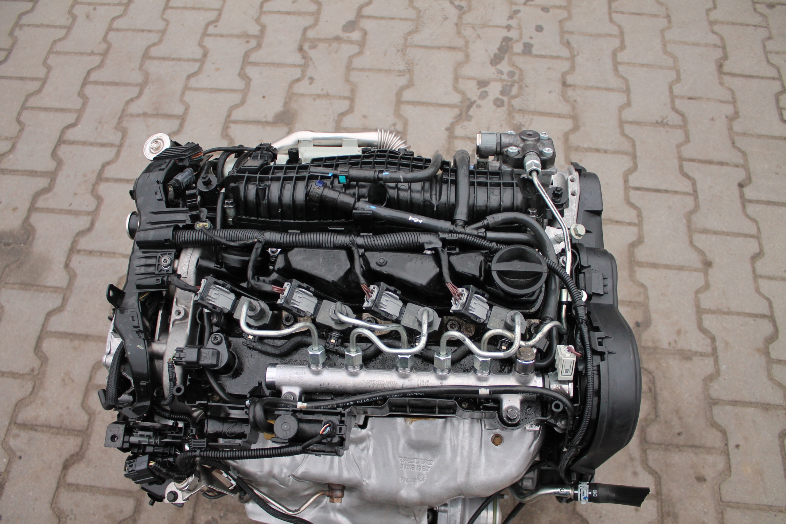 engine complete VOLVO D4204T16 40 TYSKM