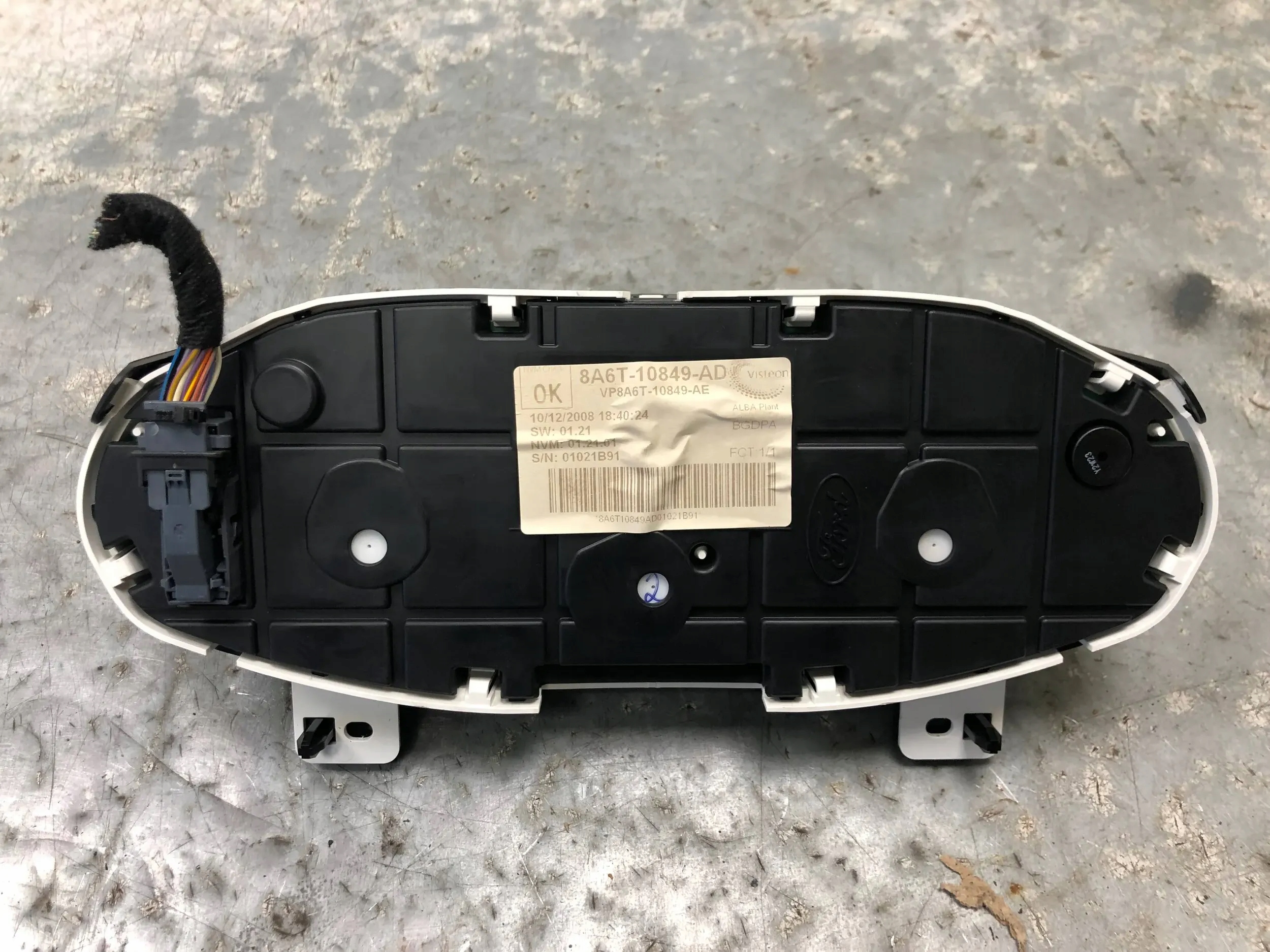 dials dials FORD FIESTA MK7 8A6T-10849-AD