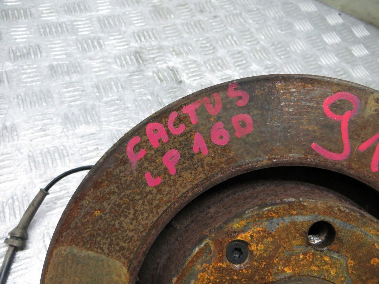 поворотный кулак, цапфа левый CITROEN C4