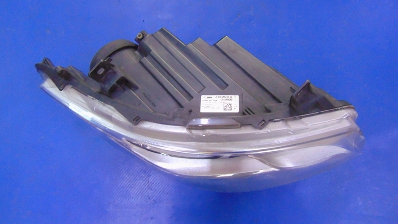 feu droite avant EUROPA MERCEDES SPRINTER A910 A907 18-25R