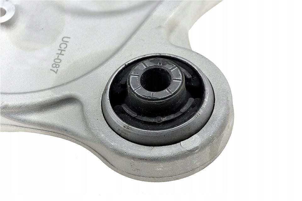 РИЧАГ ПЕРЕДНІЙ ПРАВИЙ FORD EDGE 14- /НИЖНЄ ПРАВИЙ/