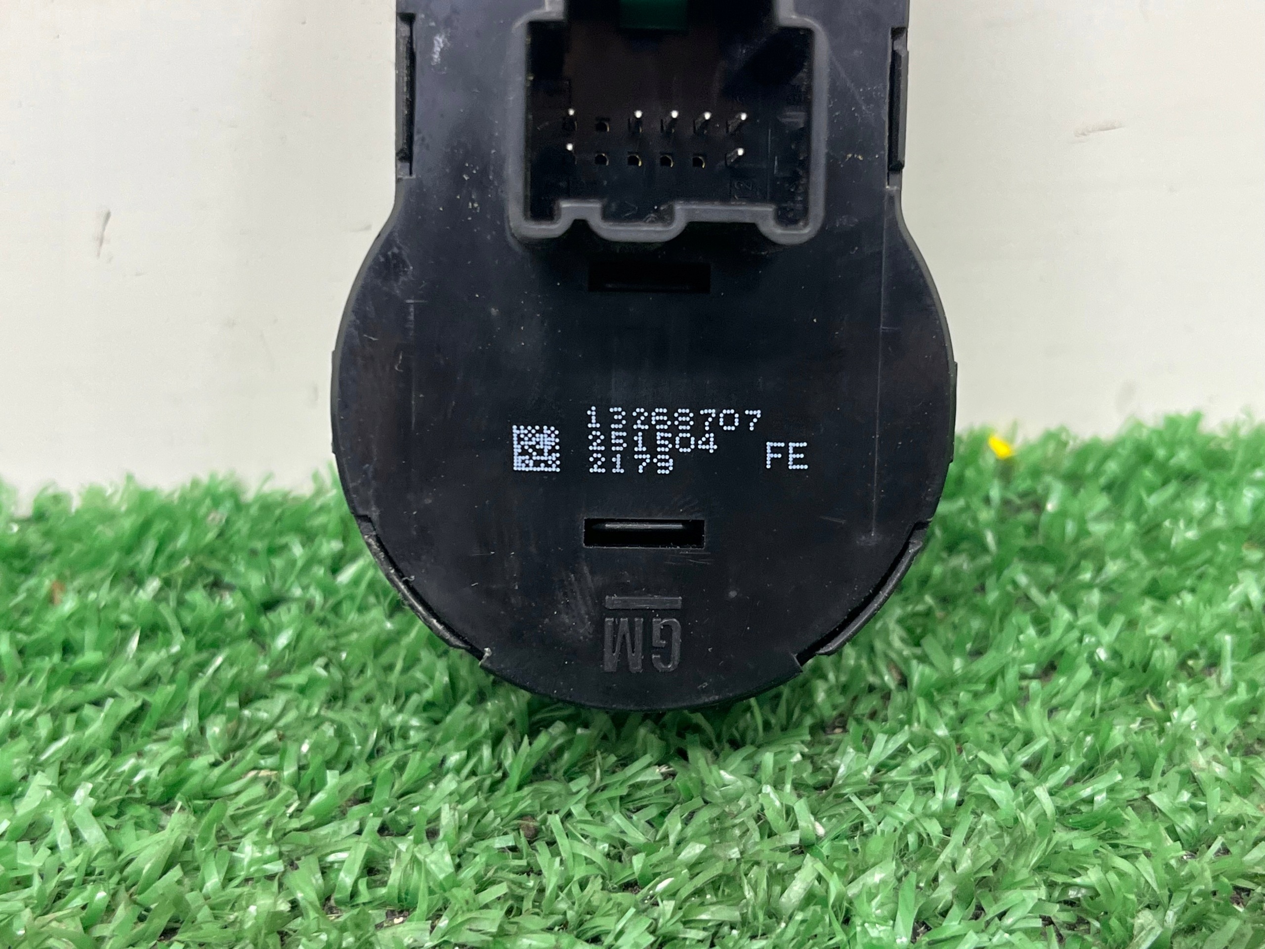 interruttore luci OPEL INSIGNIA 13268707