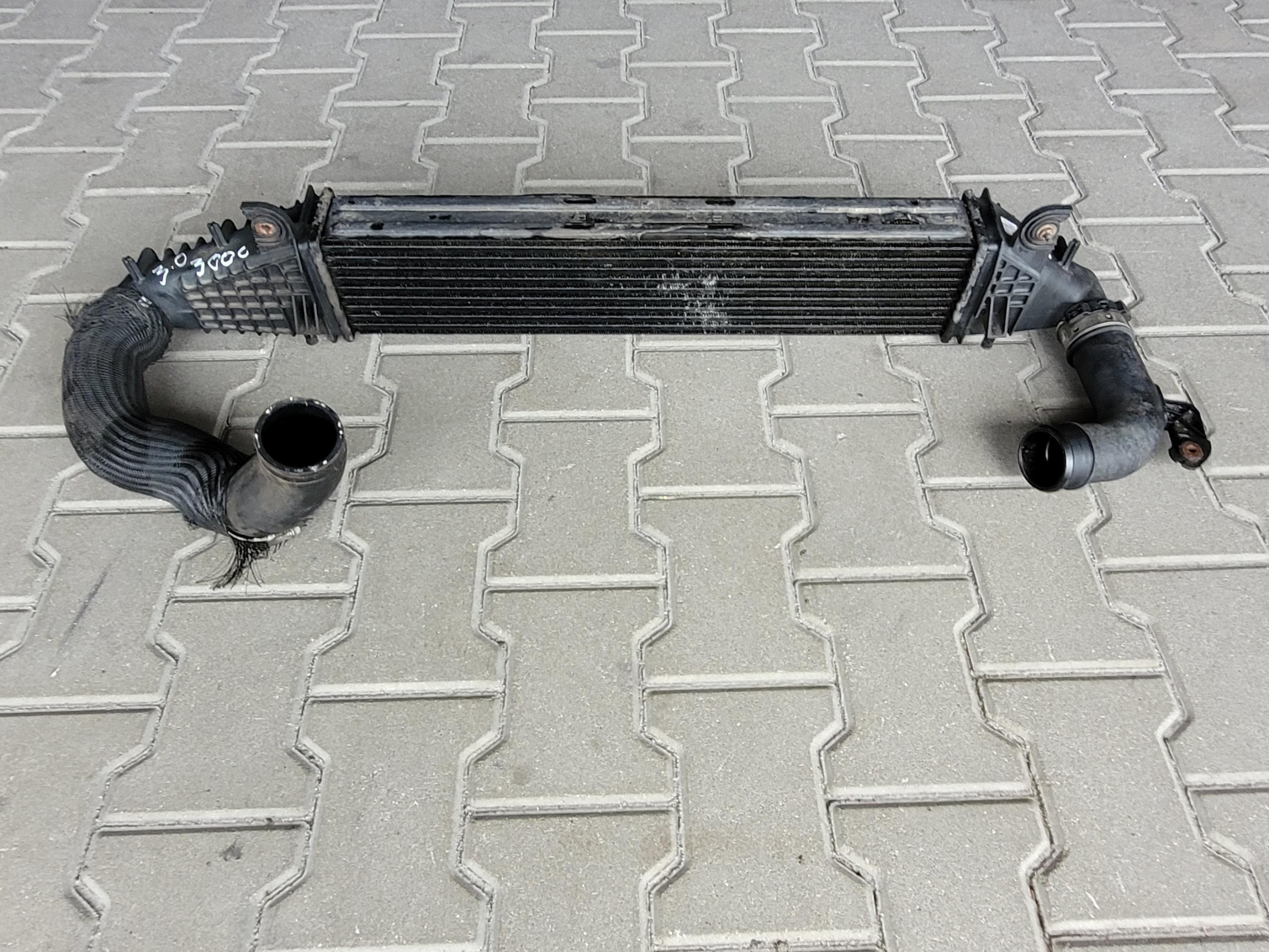 Kühler luft INTERCOOLER CHRYSLER 300C II LANCIA THEMA 3.0 CRD