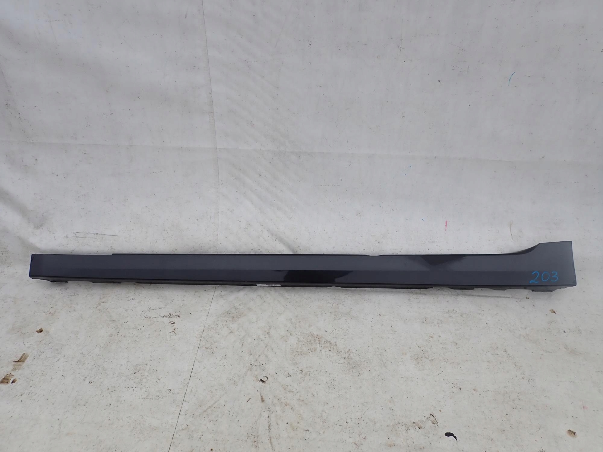 BMW 5 G30 G31 17-> threshold left moulding threshold left