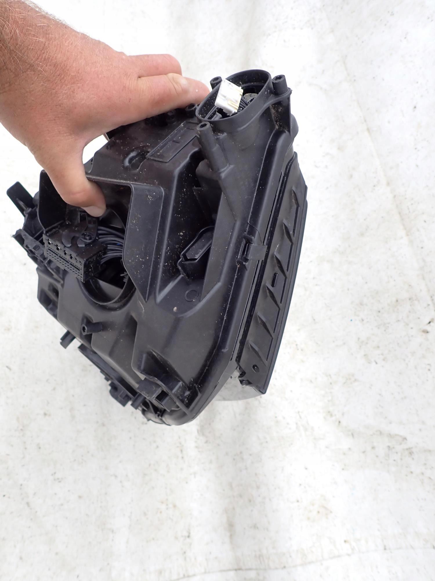 SKODA OCTAVIA IV 4 19-> light front front right FULL LED