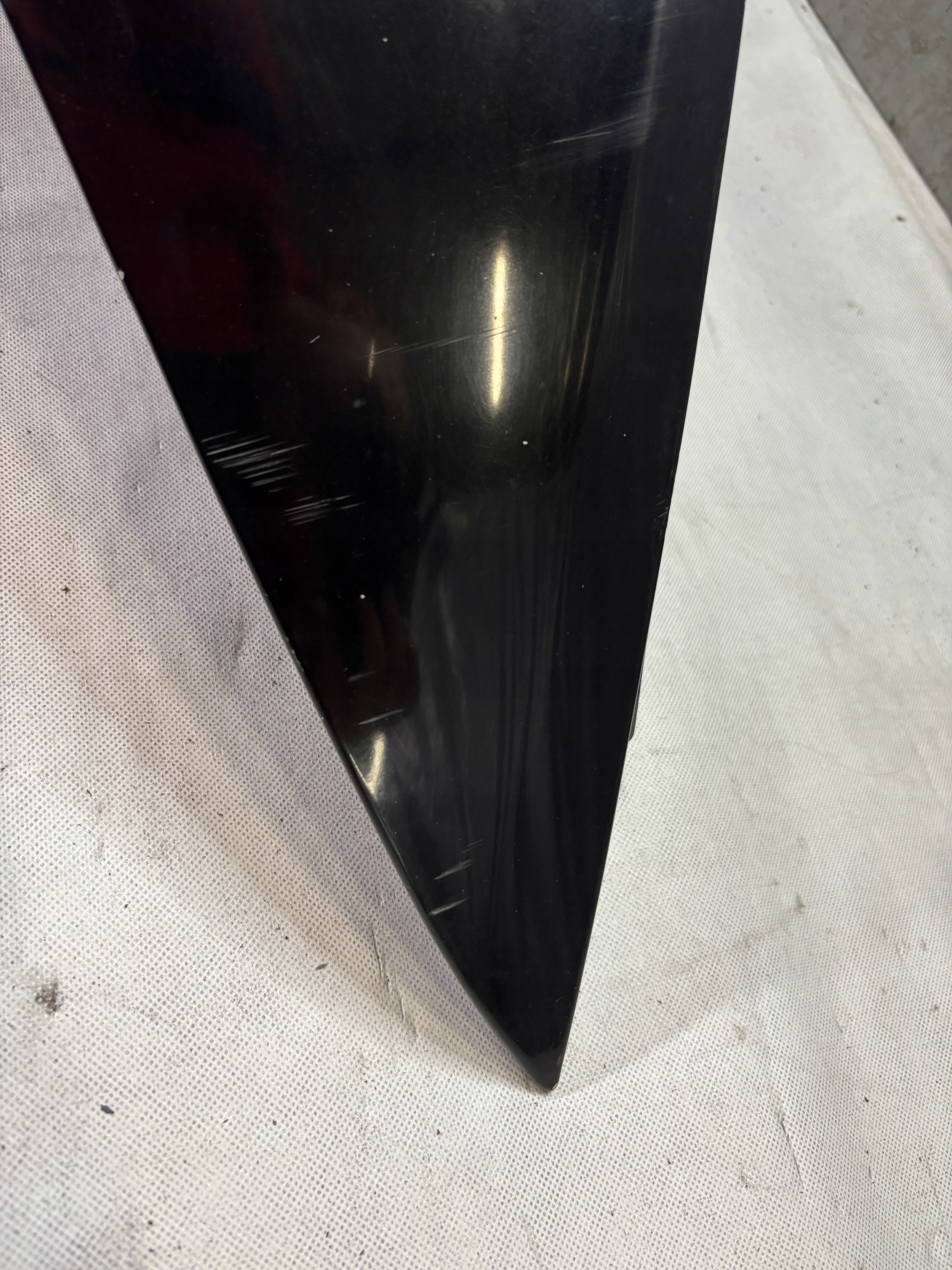 fender right front BMW E91 lift k: 668/9 Schwarz 2