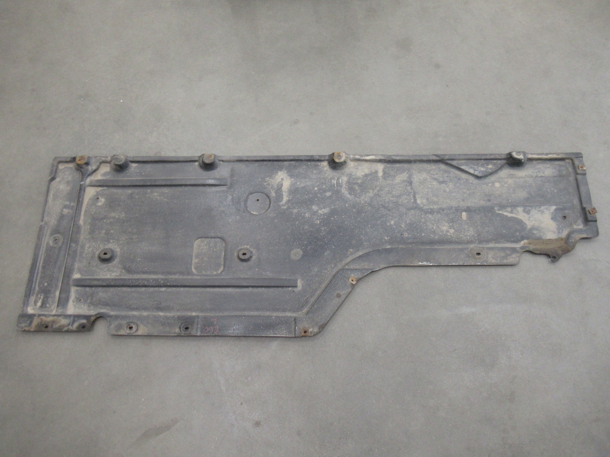 cover lower chassis left BMW e60 e61 sedan KOMBI