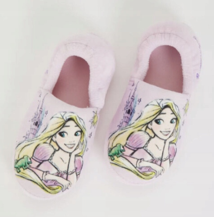 

Tu Kapcie dziewczęce Disney Ksężniczki roz 23-24