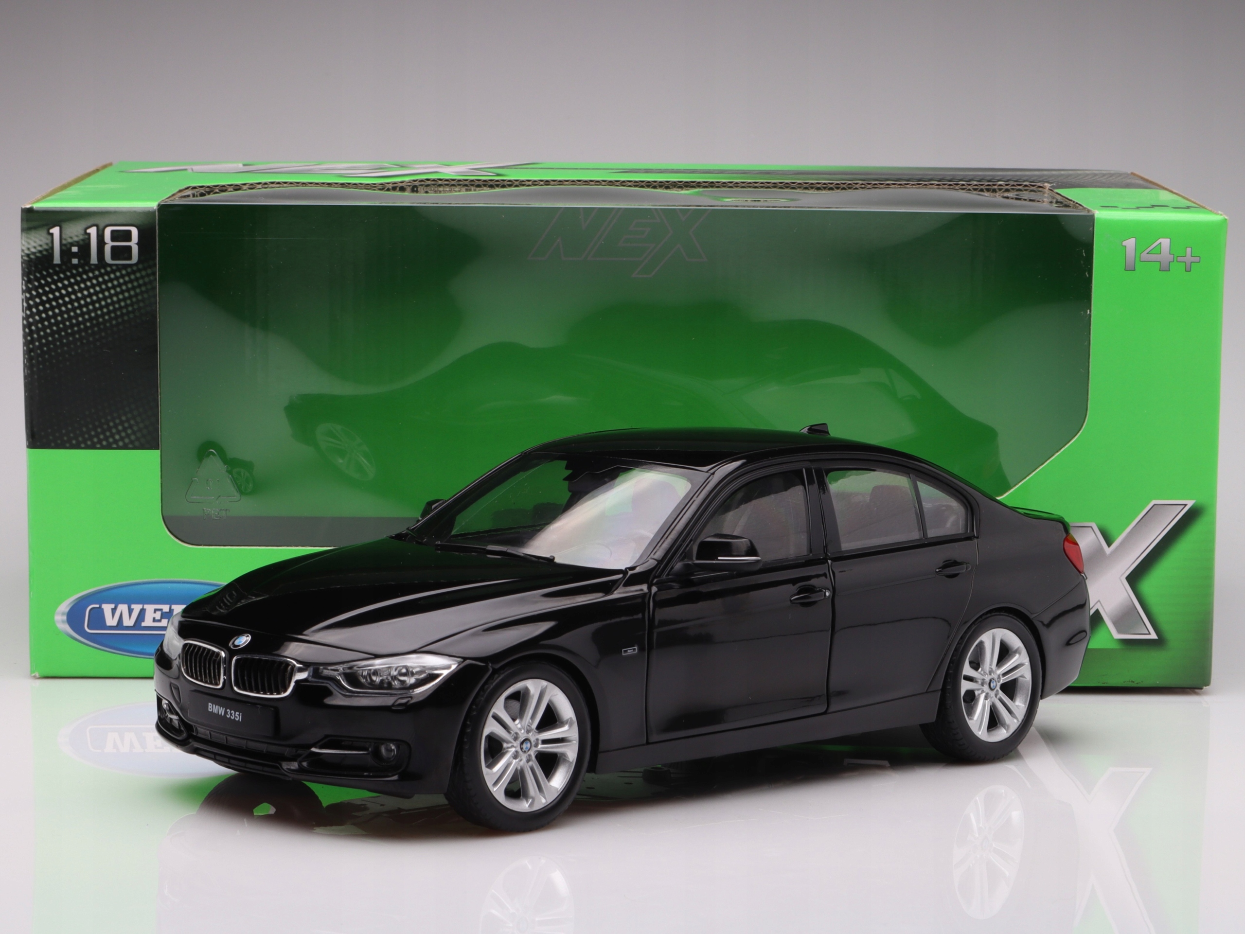 Bmw 335i (F30) 2012, black Welly 1:18