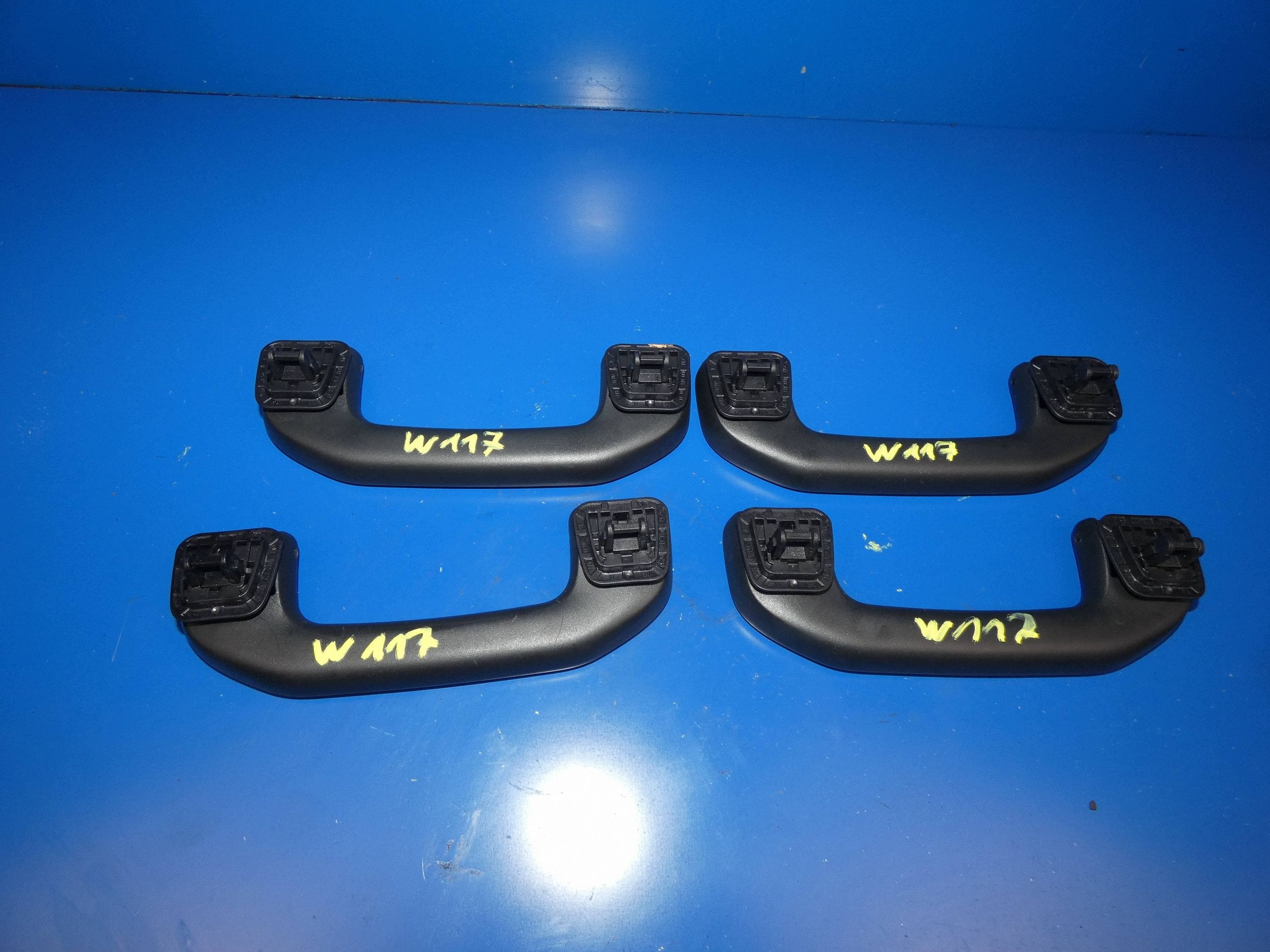 MERCEDES CLA W117 main courante de toit KOMPLET