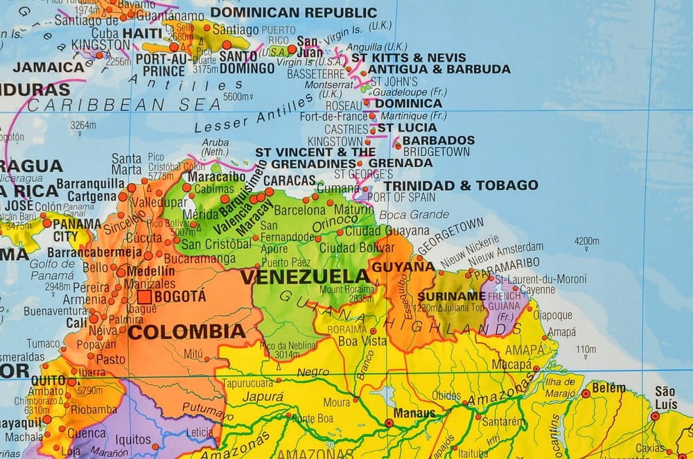 ŚWIAT XXL MAPA ŚCIENNA POLITYCZNA OGROMNA Tytuł ŚWIAT XXL MAPA ŚCIENNA POLITYCZNA OGROMNA