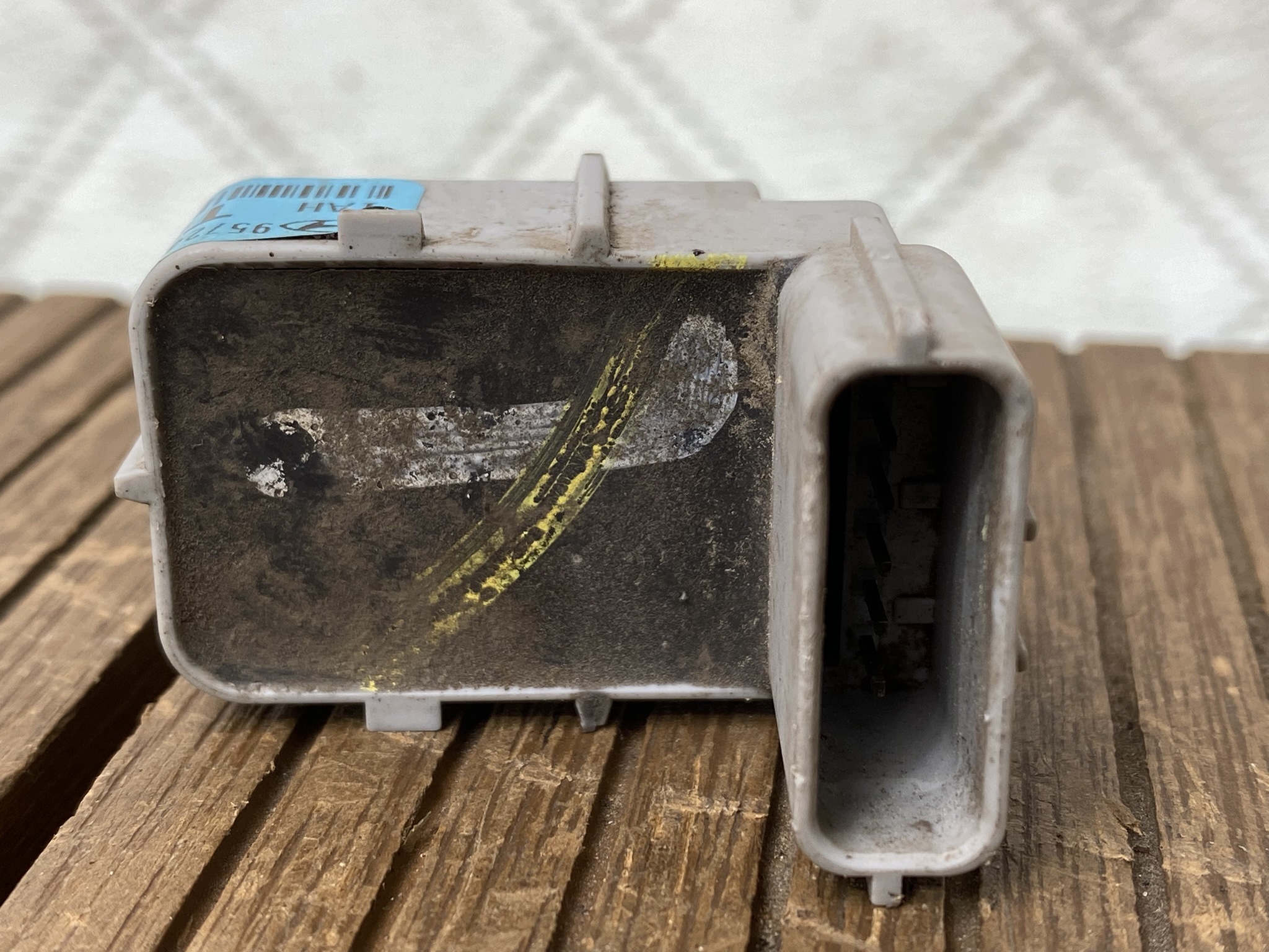 HYUNDAI KIA 13-16 Sensor Parken PDC 95720-A6100 T2U