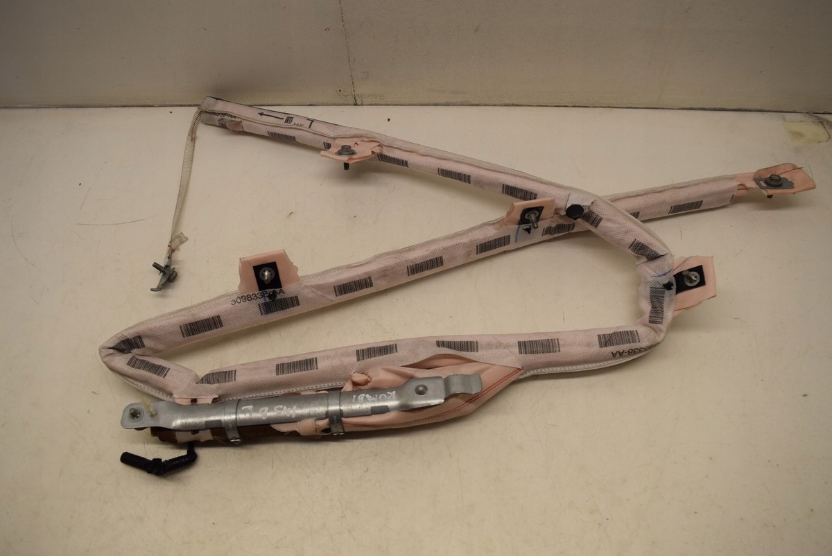 opel INSIGNIA B универсал пиропатрон подушки безопасности левый 84282463