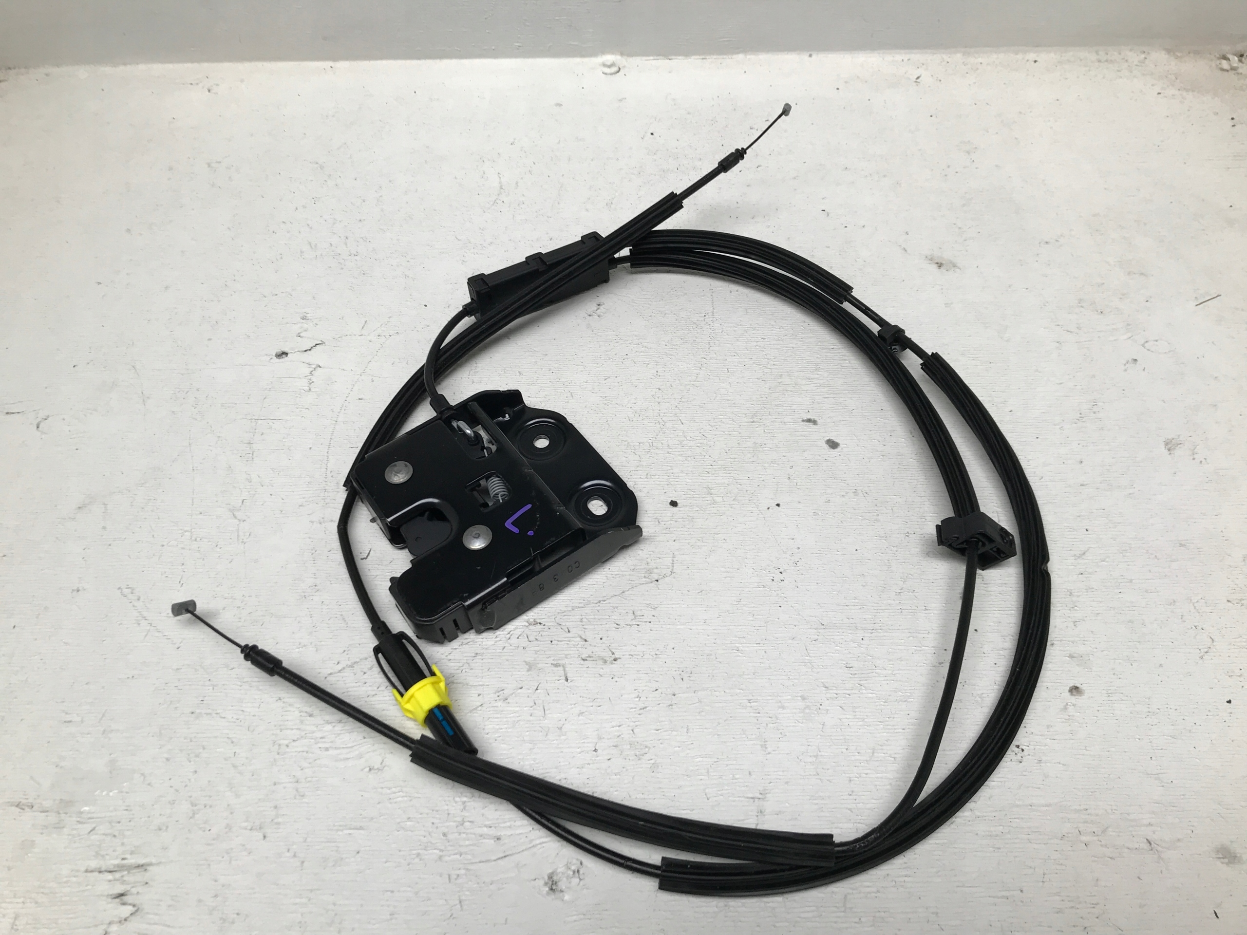 ALFA ROMEO STELVIO ЗАМОК РЫГЕЛЬ ТРОС КУШЕТКИ ЛЕВЫЙ