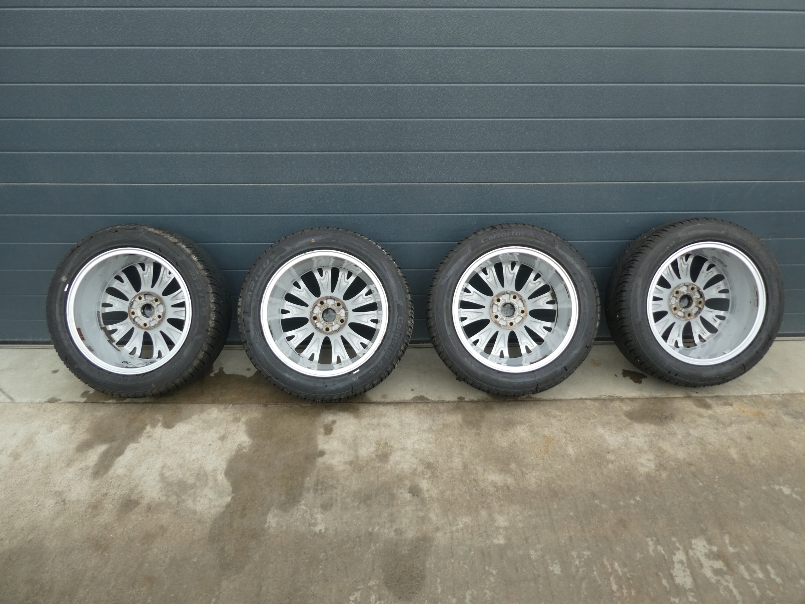 4X wheels discs tyres VW 7N0601025D 2023R