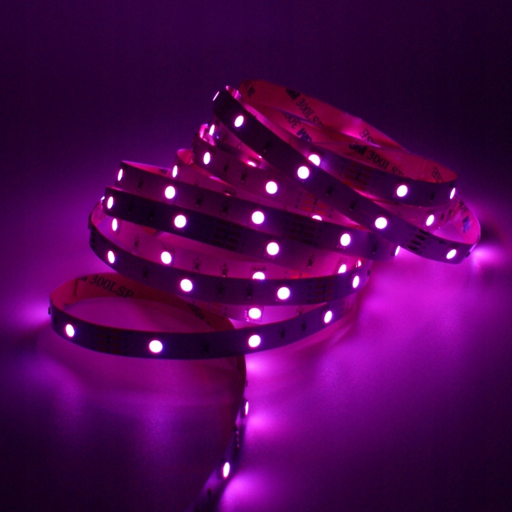 Taśma LED RGB kolorowa 5050 7.2W/1mb 12V na metry Długość 1 m