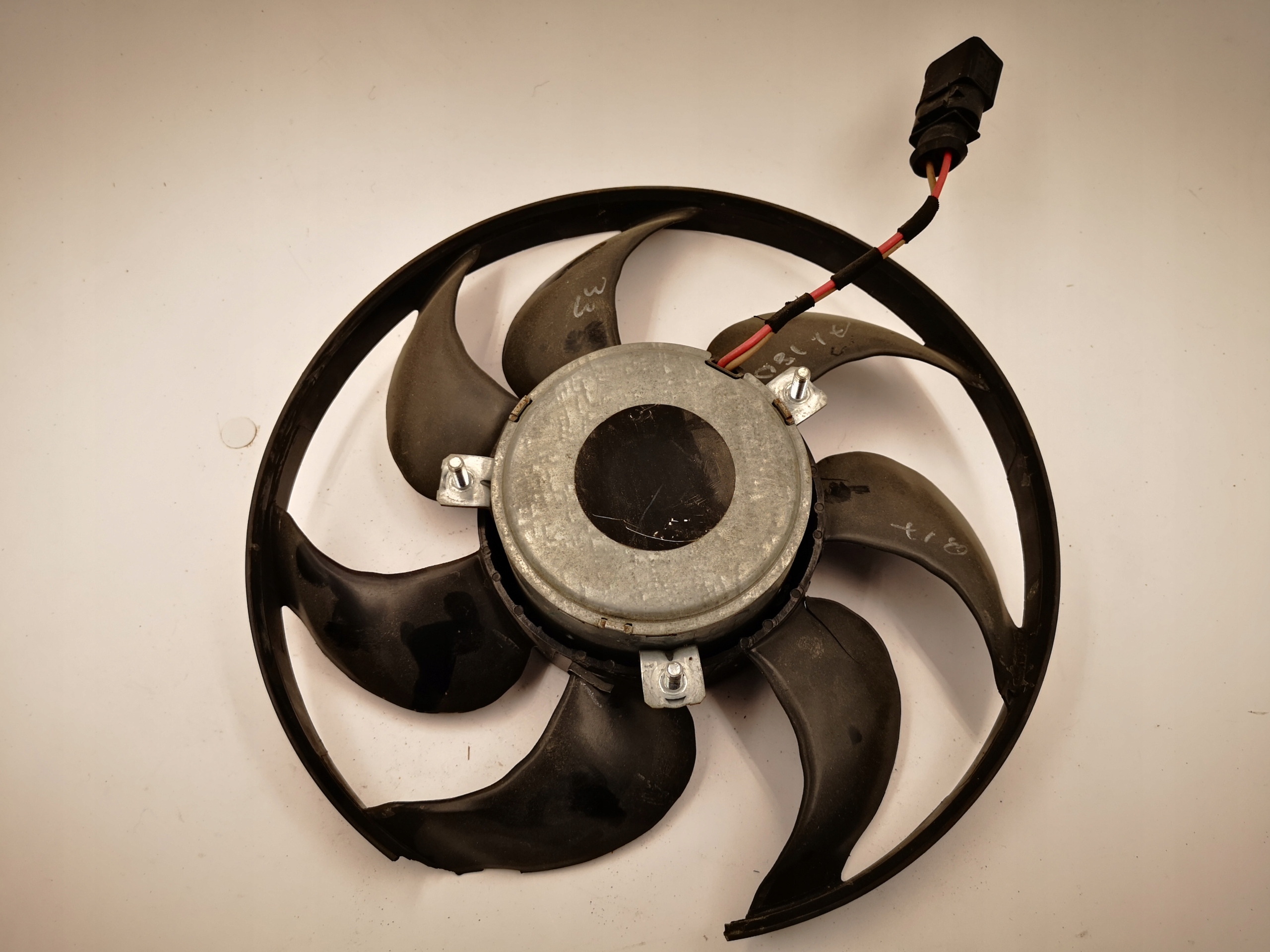 WENTYLATOR CHŁODNICY PASSAT B7 1.6TDI 1KM959455D