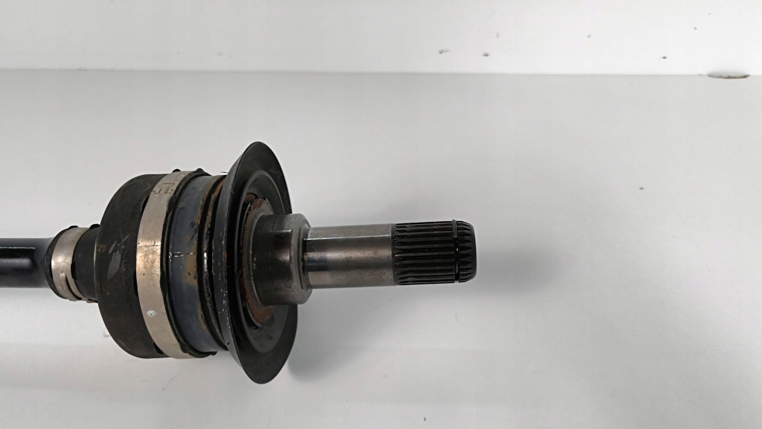 BMW 5 G30 G31 G38 8664045 semi-axis rear left 2.0
