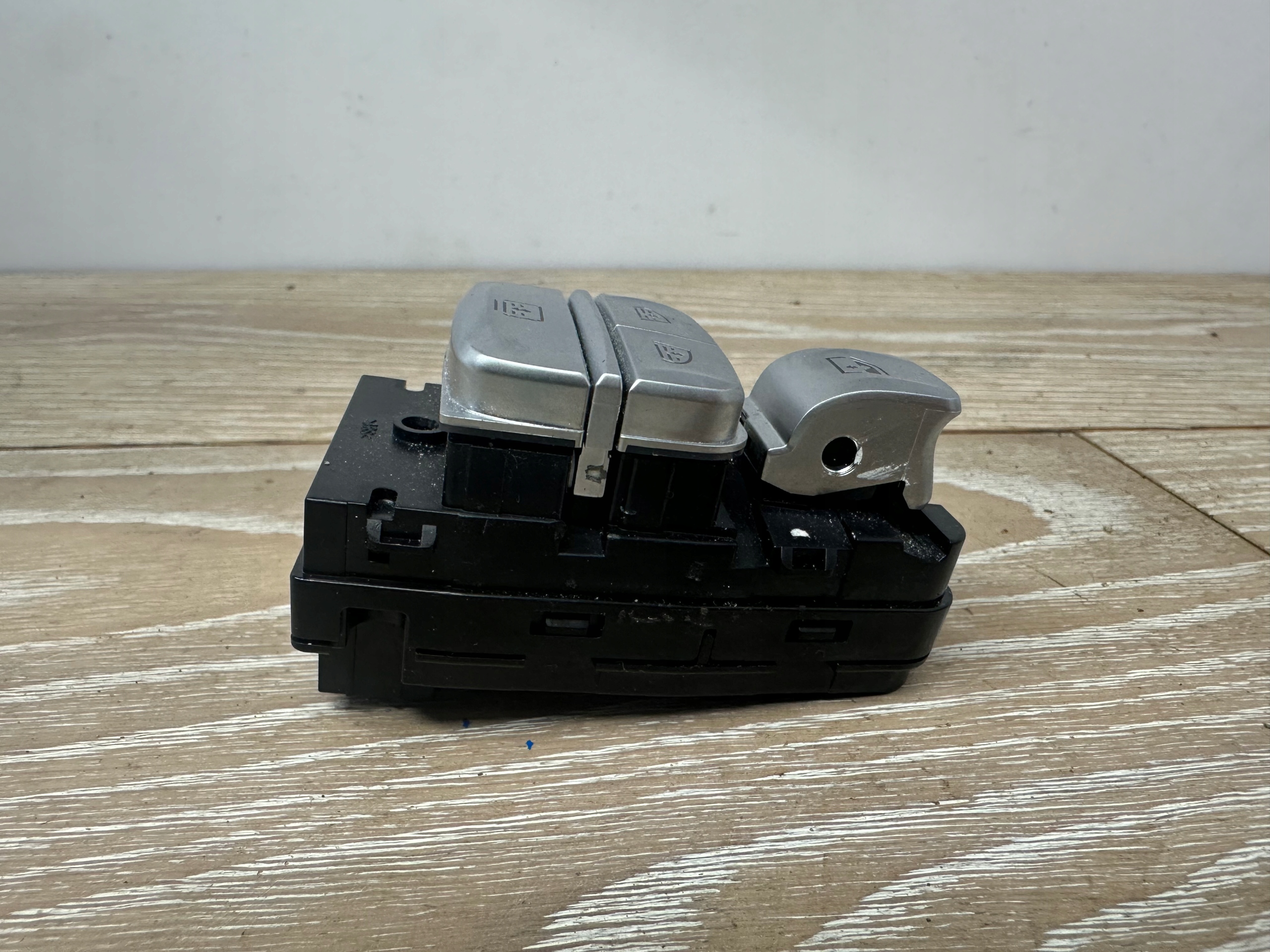 button windows ROLETY BMW SERIA 7 G11 G12 9382504