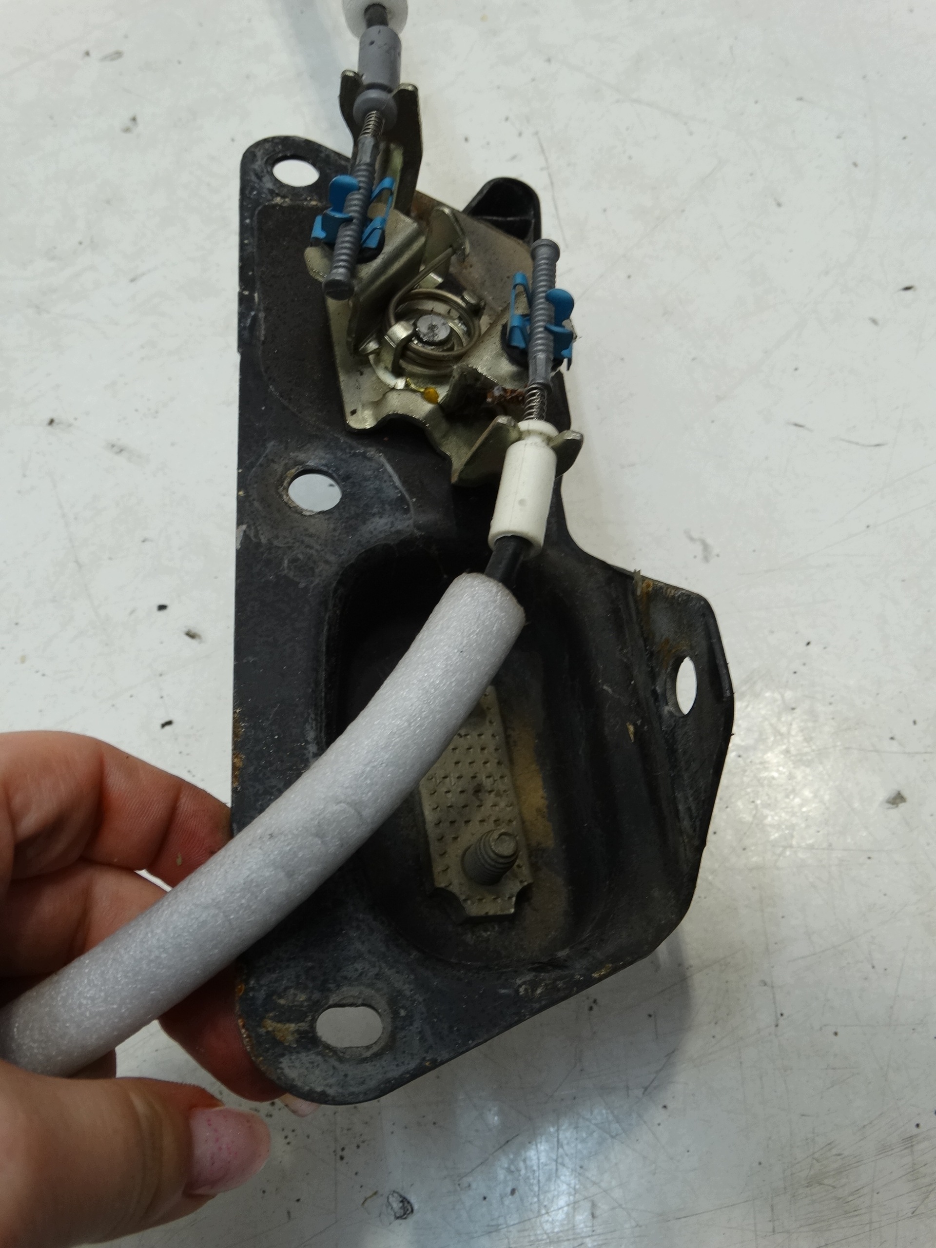 lock door right rear part PEUGEOT PARTNER II 2008-2018R.