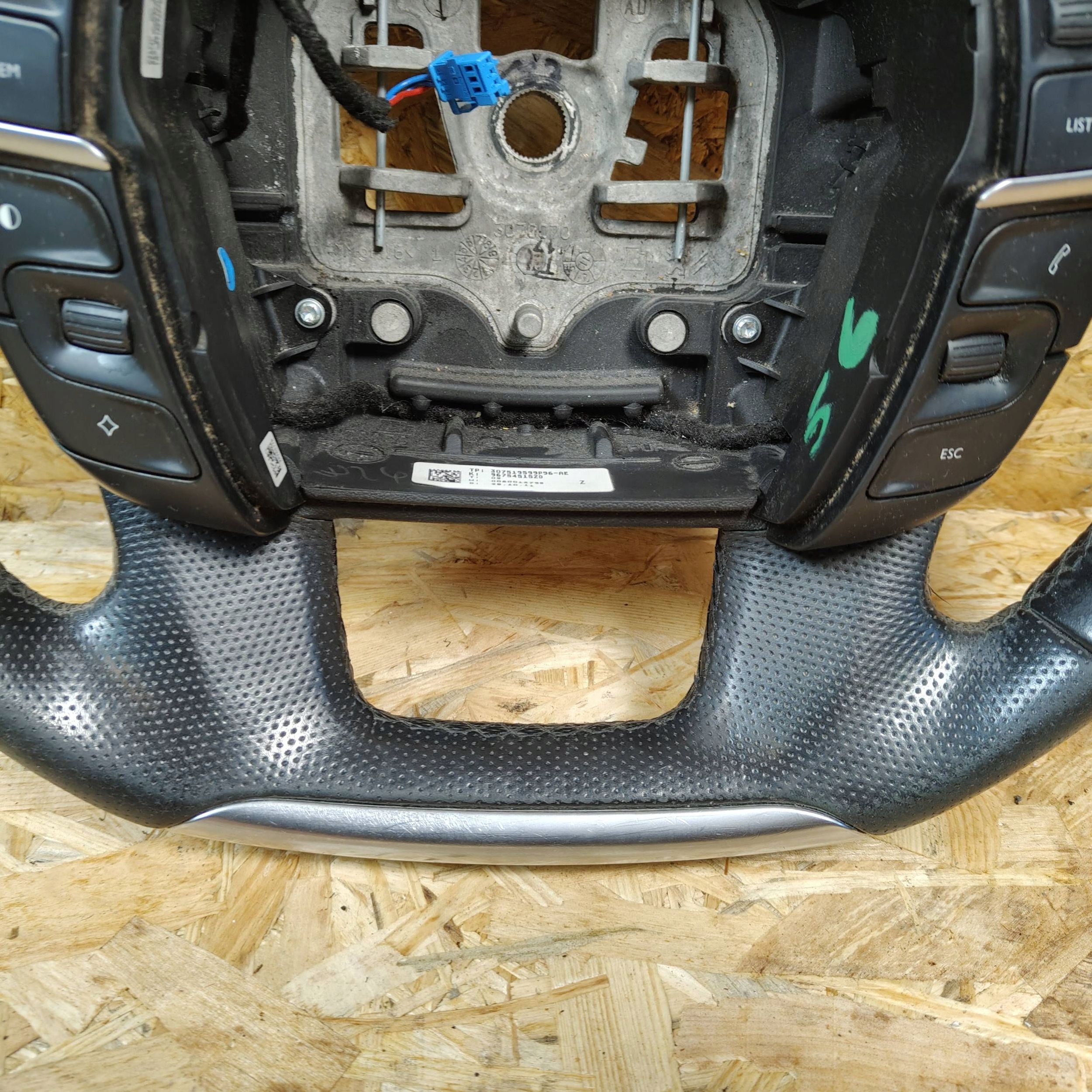 lenkrad Citroen C4 II 96754515zd