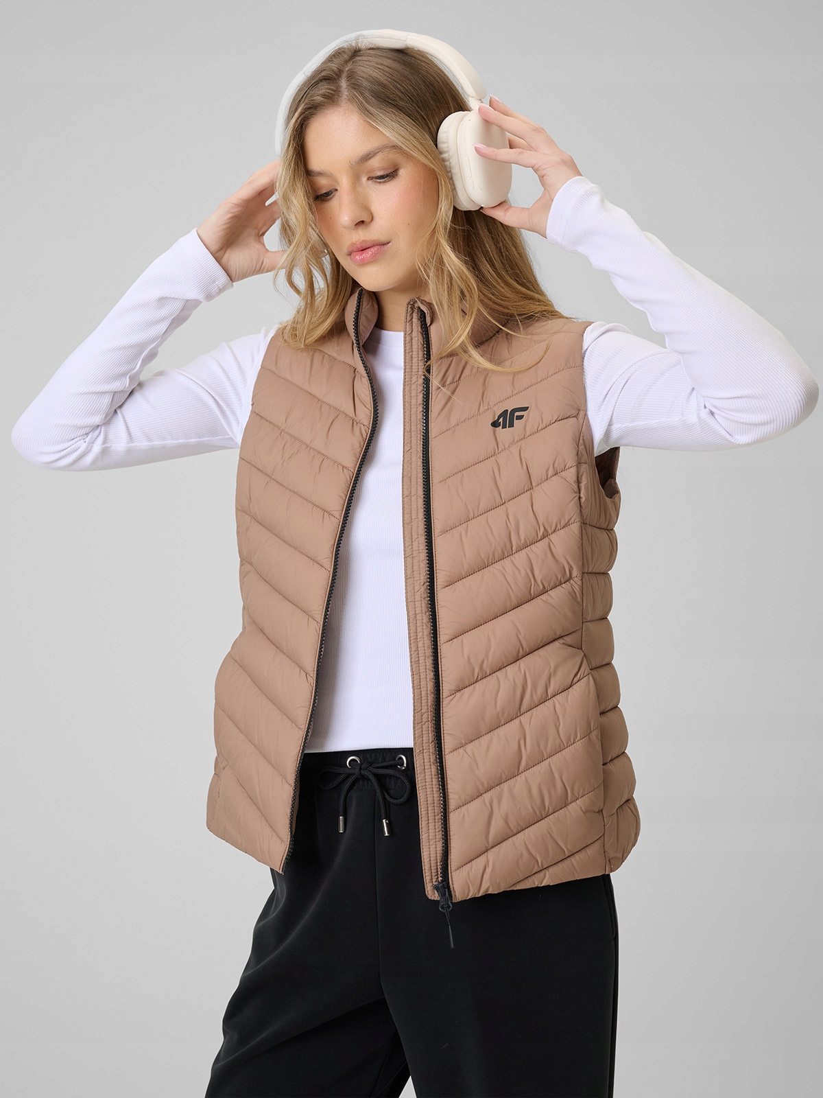 4F Vesta Béžový Regular Hydrofobní L