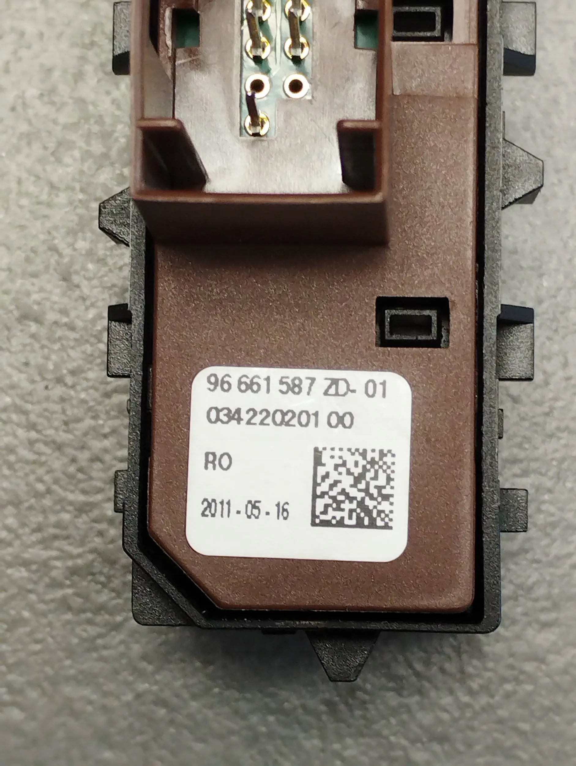 Peugeot 508 switch SOS 96661587ZD