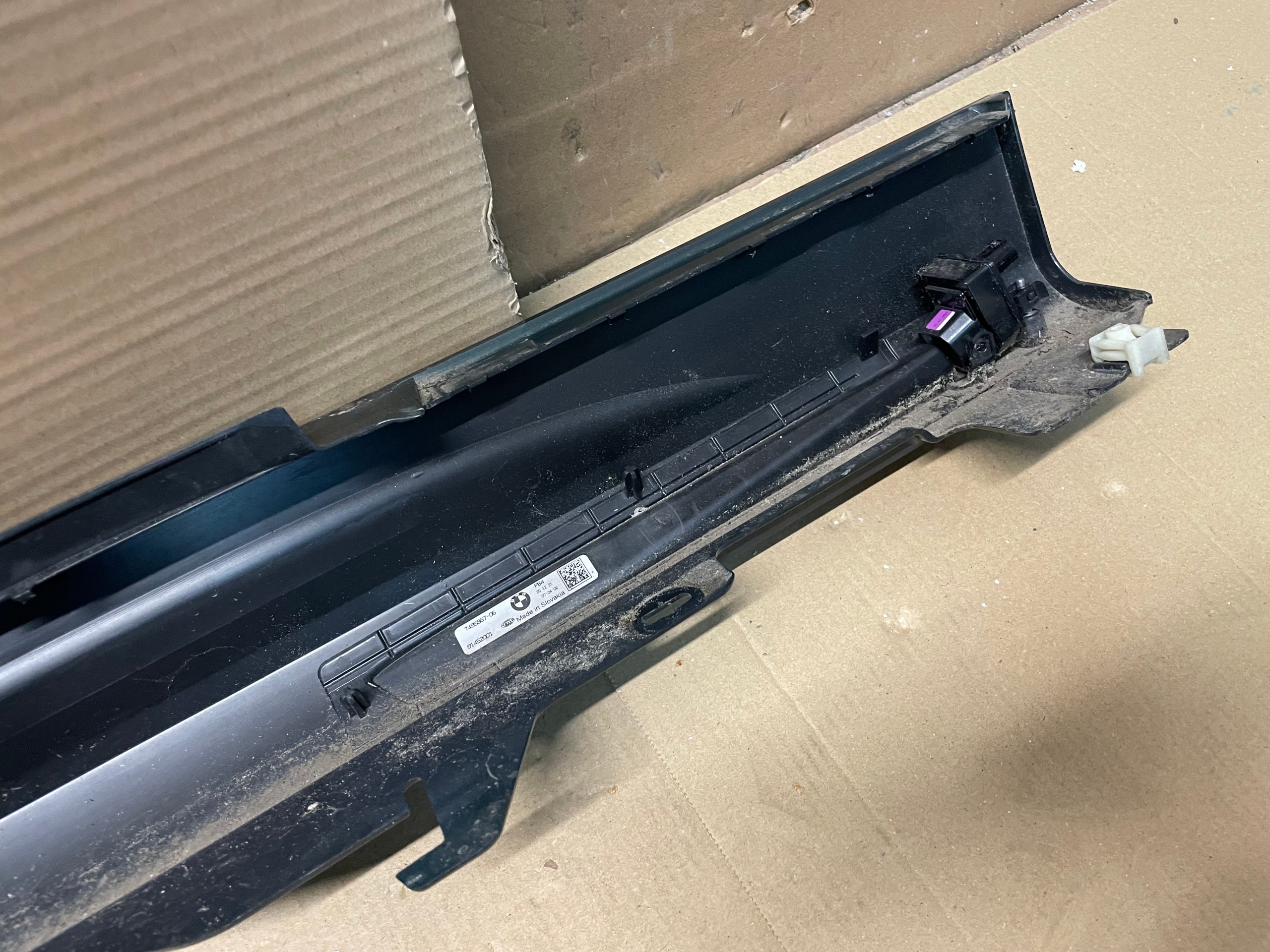 moulding threshold left LED m-packet BMW 4 G22 G23 C4E IDEAL