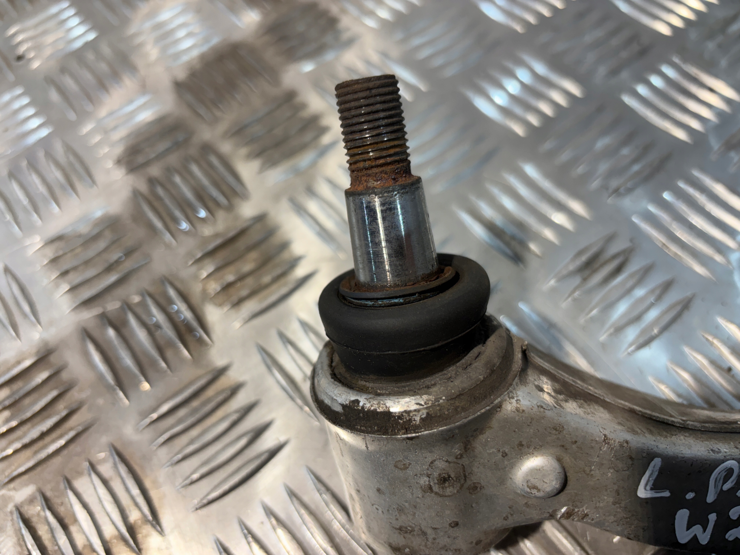 arm left front Mercedes W220 3,2CDI Mapco 1064168
