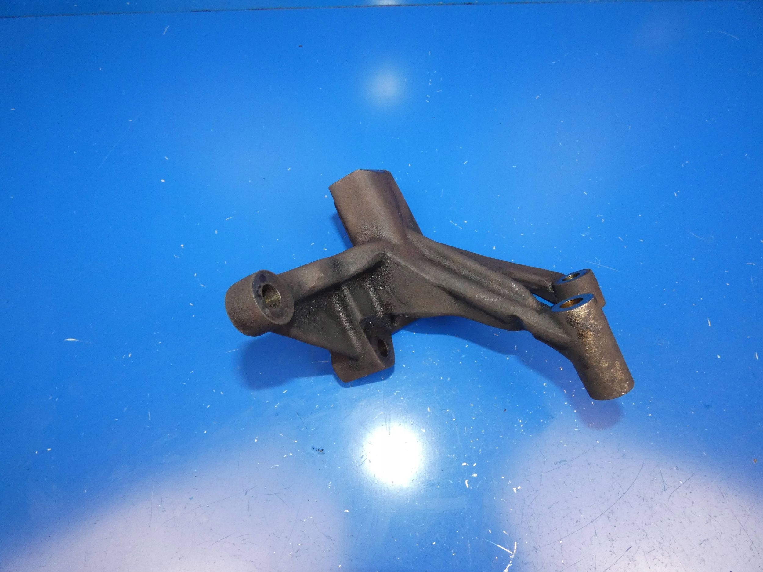MERCEDES E KLASA W213 2.0 CDI supporto staffa Motore