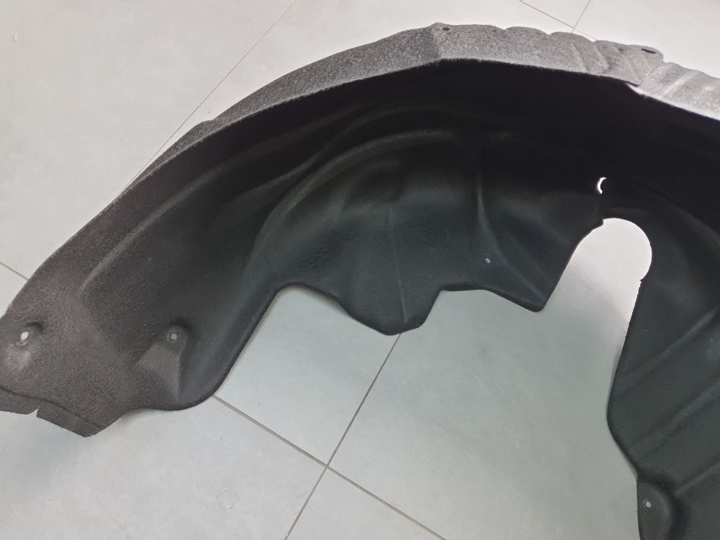 Audi A3 8Y sportback mudguard left rear. 8Y0810171A
