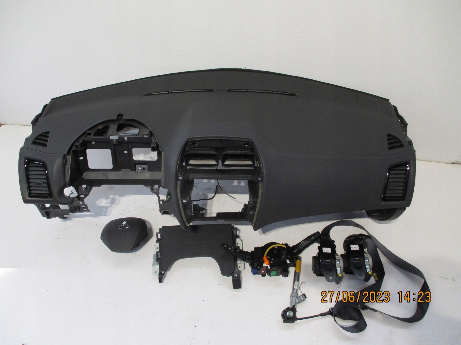 dashboard console pulpit MITSUBISHI ASX 23r