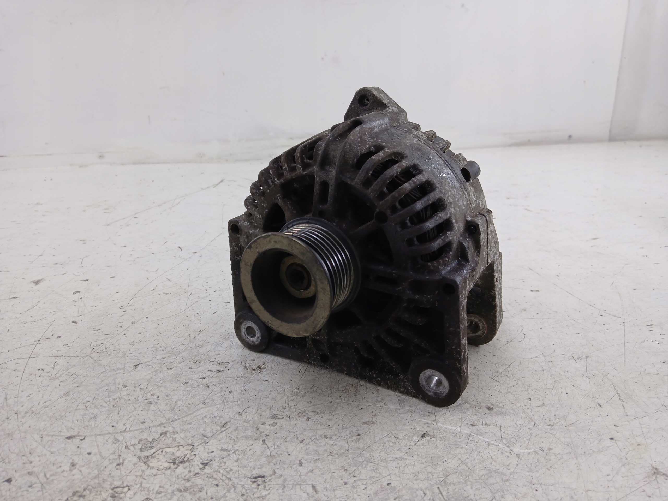 RENAULT MEGANE II 1.9 DCI ALTERNATOR 8200290215 110A