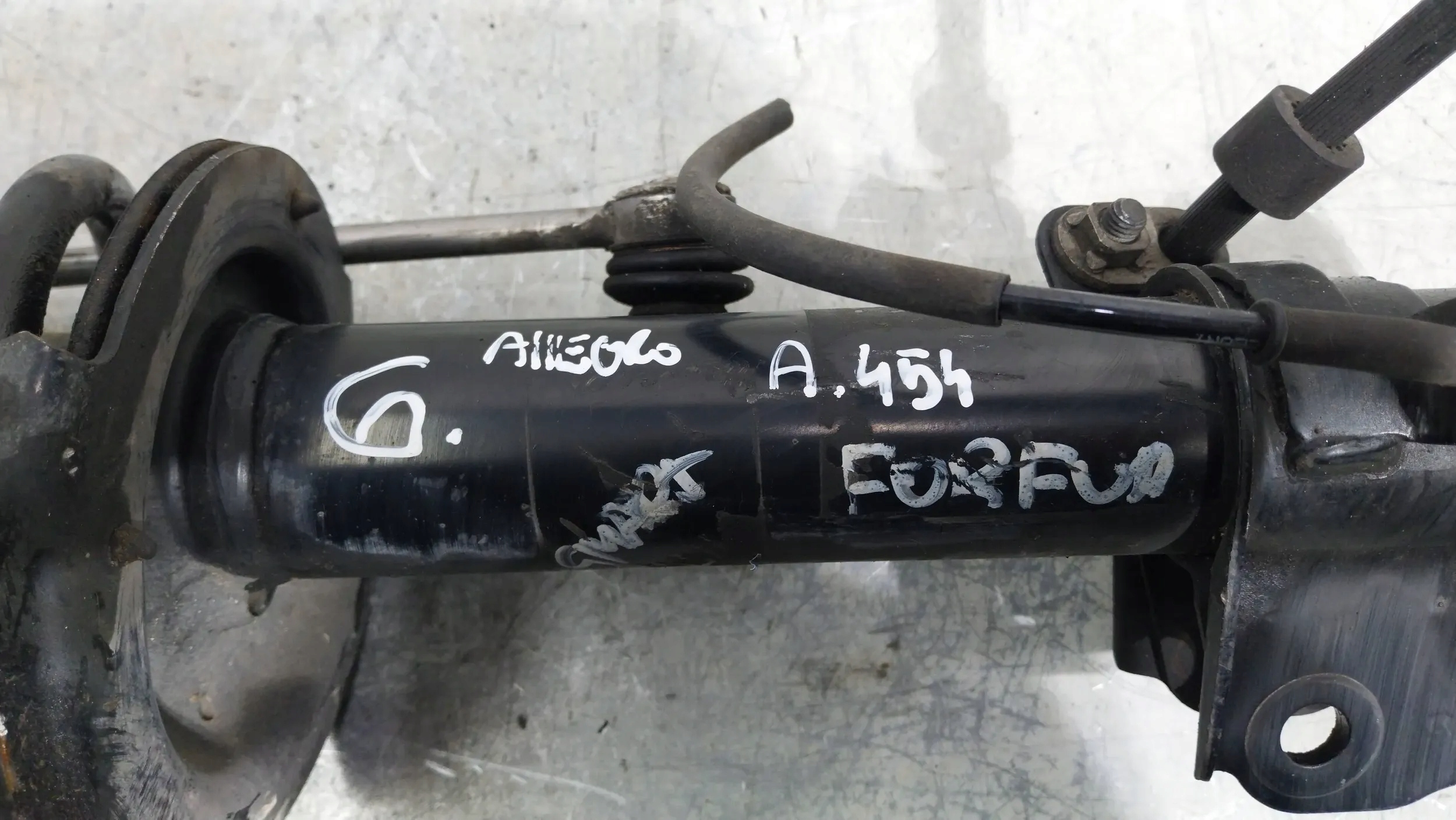 shock absorber front left A4543201330 Smart ForTwo 454