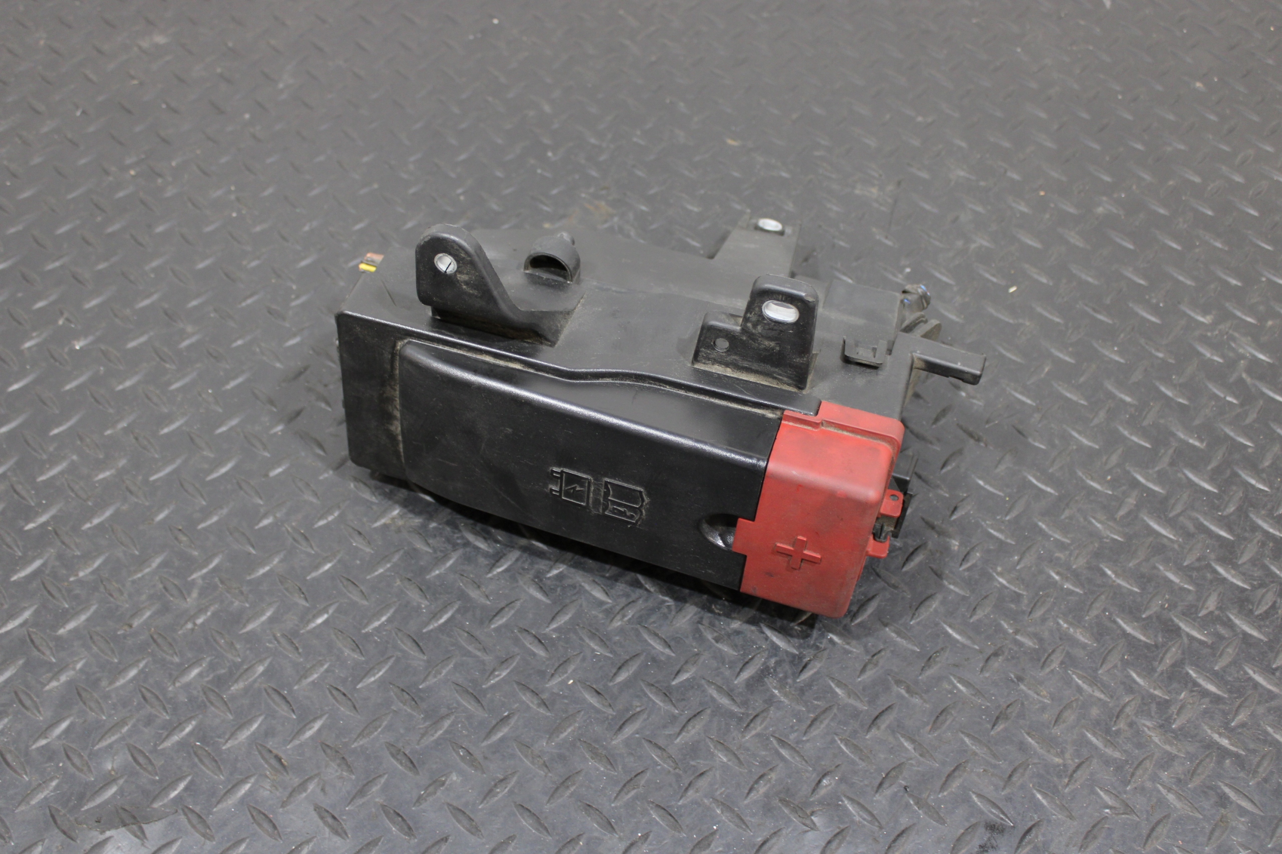 Module fusibles JAGUAR XE X760 GX73-14A076-AA