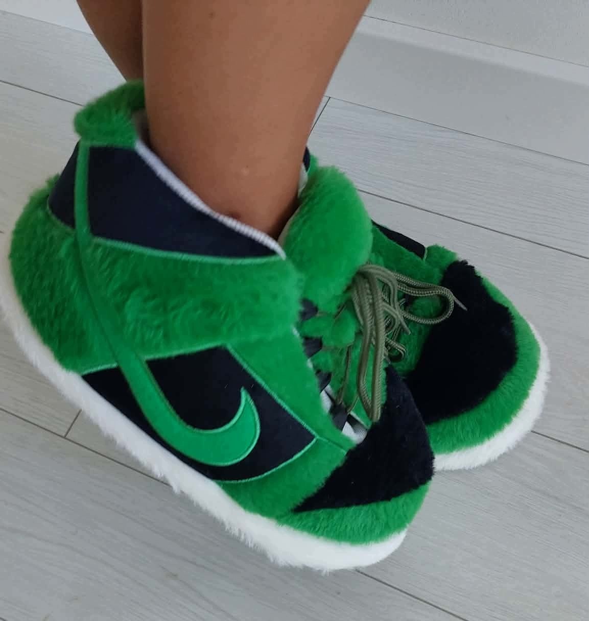 Plyšové Pantofle~Vysoké~ONE Size 35–45 – Zateplené~Gumová podrážka~Unisex