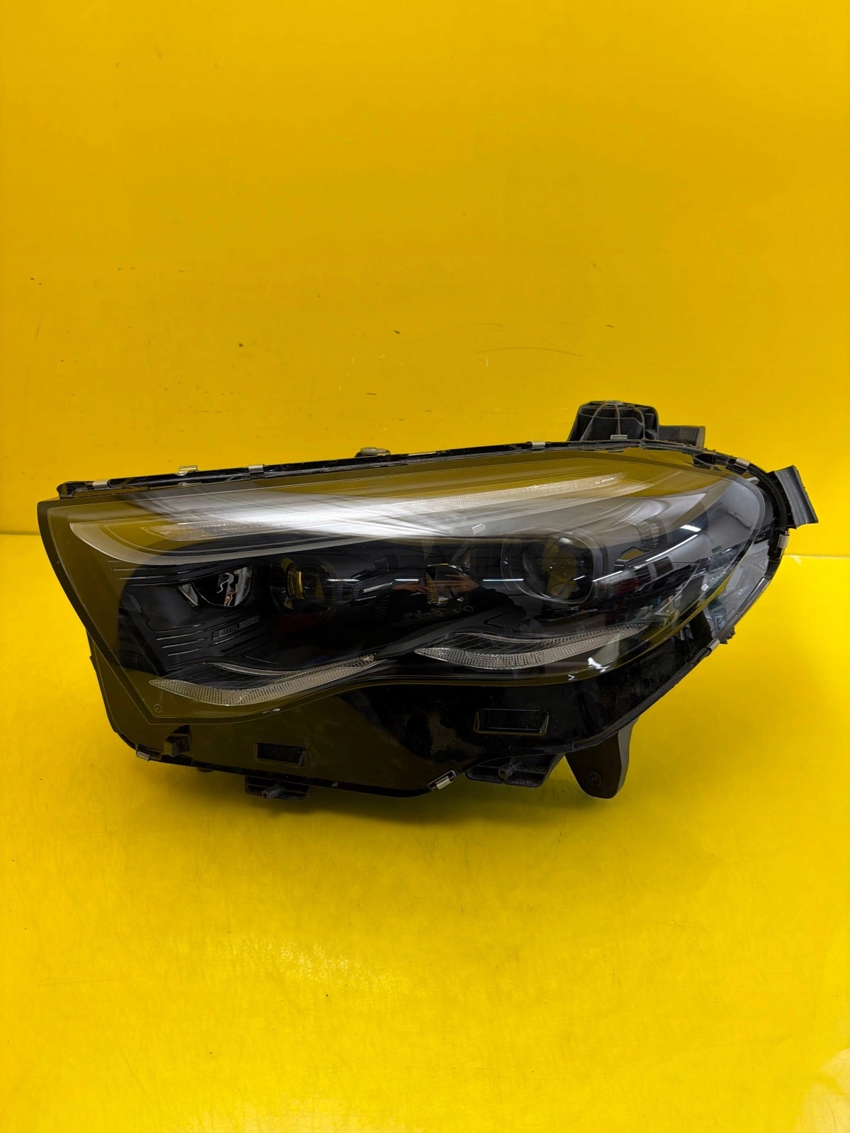 light left Mercedes E-Klasa W214 Digital Light A2149066102