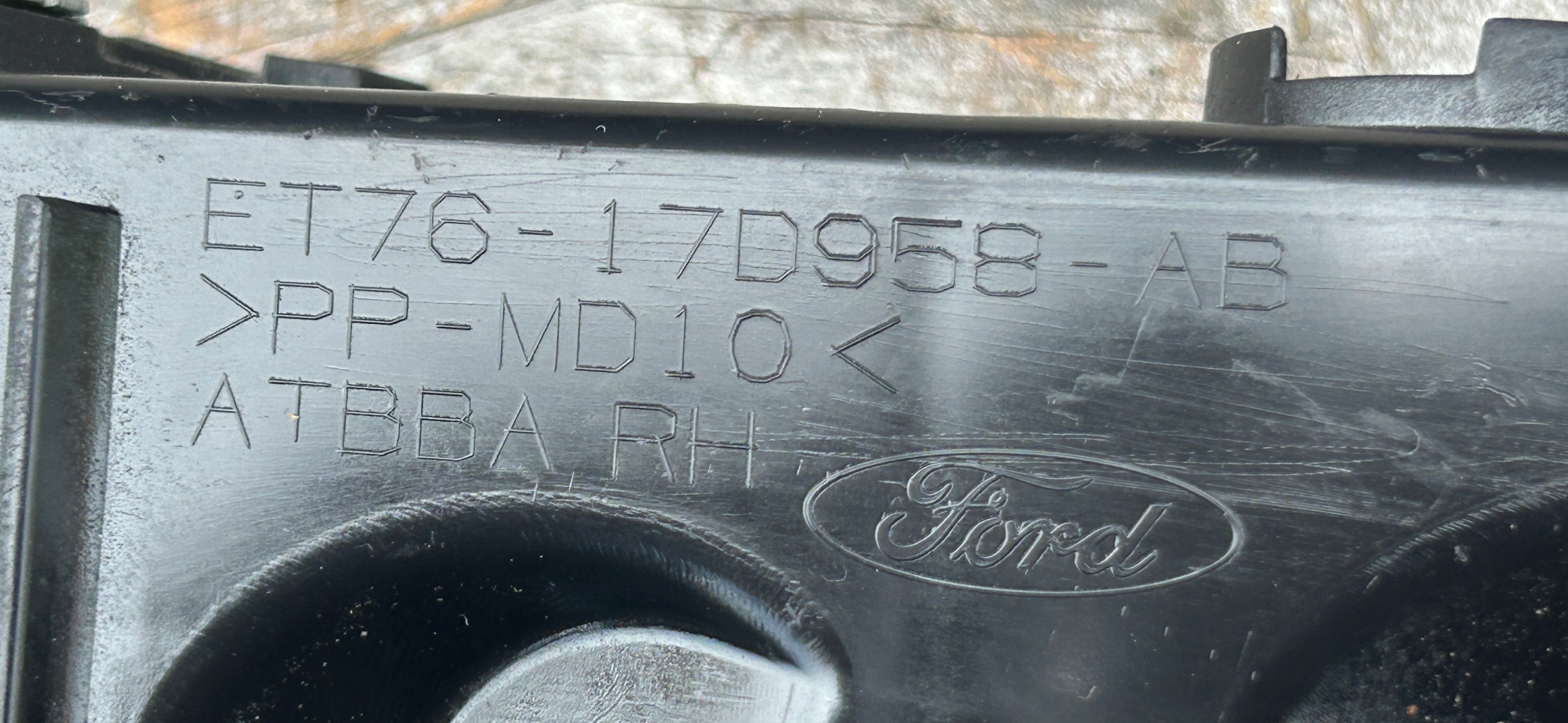 bumper bracket right front FORD TOURNEO COURIER MK1 14- ET76-17D958-AB