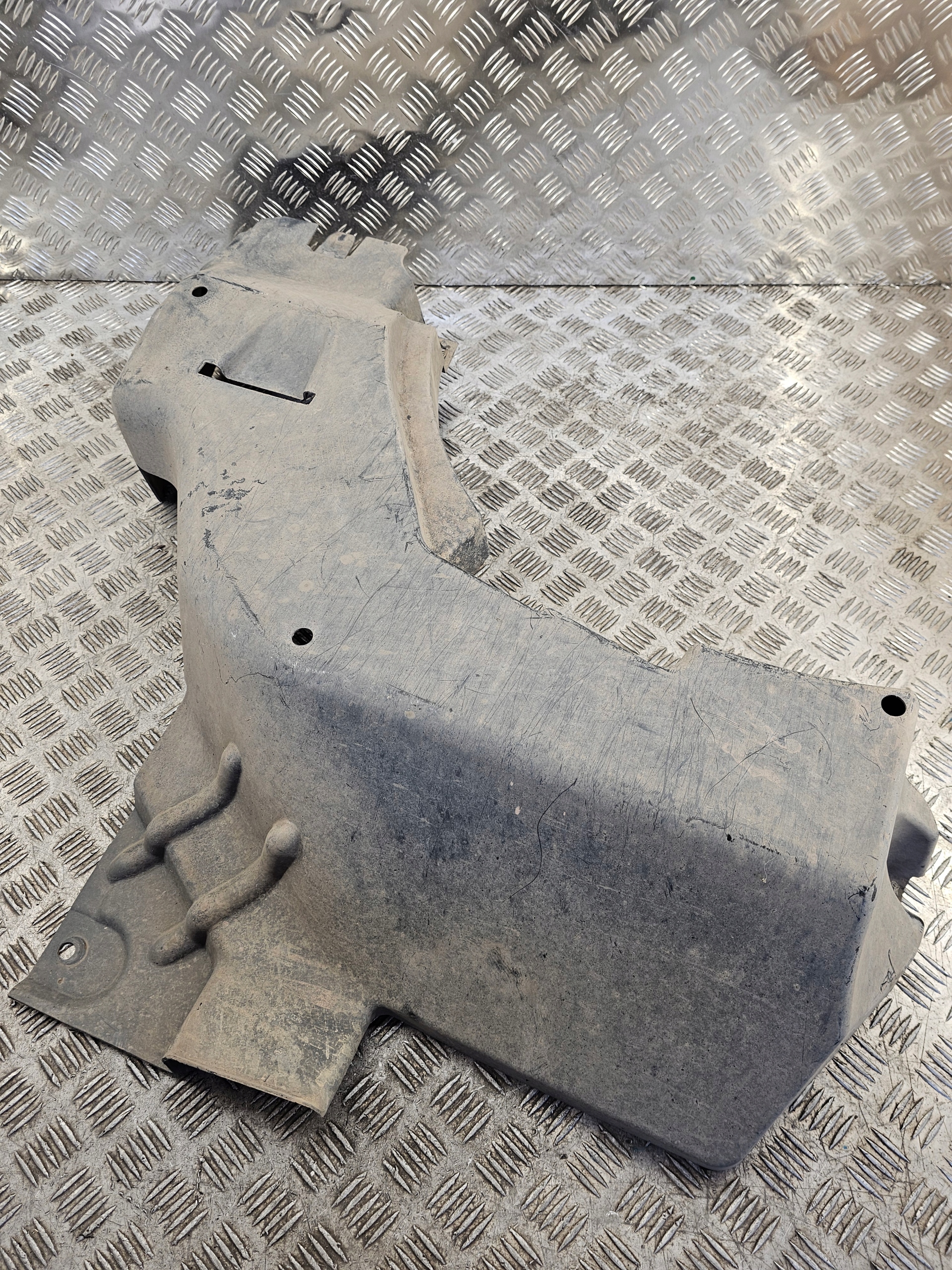 VOLKSWAGEN TRANSPORTER T6 7LA825191B abdeckung Blende Abdeckung Unterfahrschutz